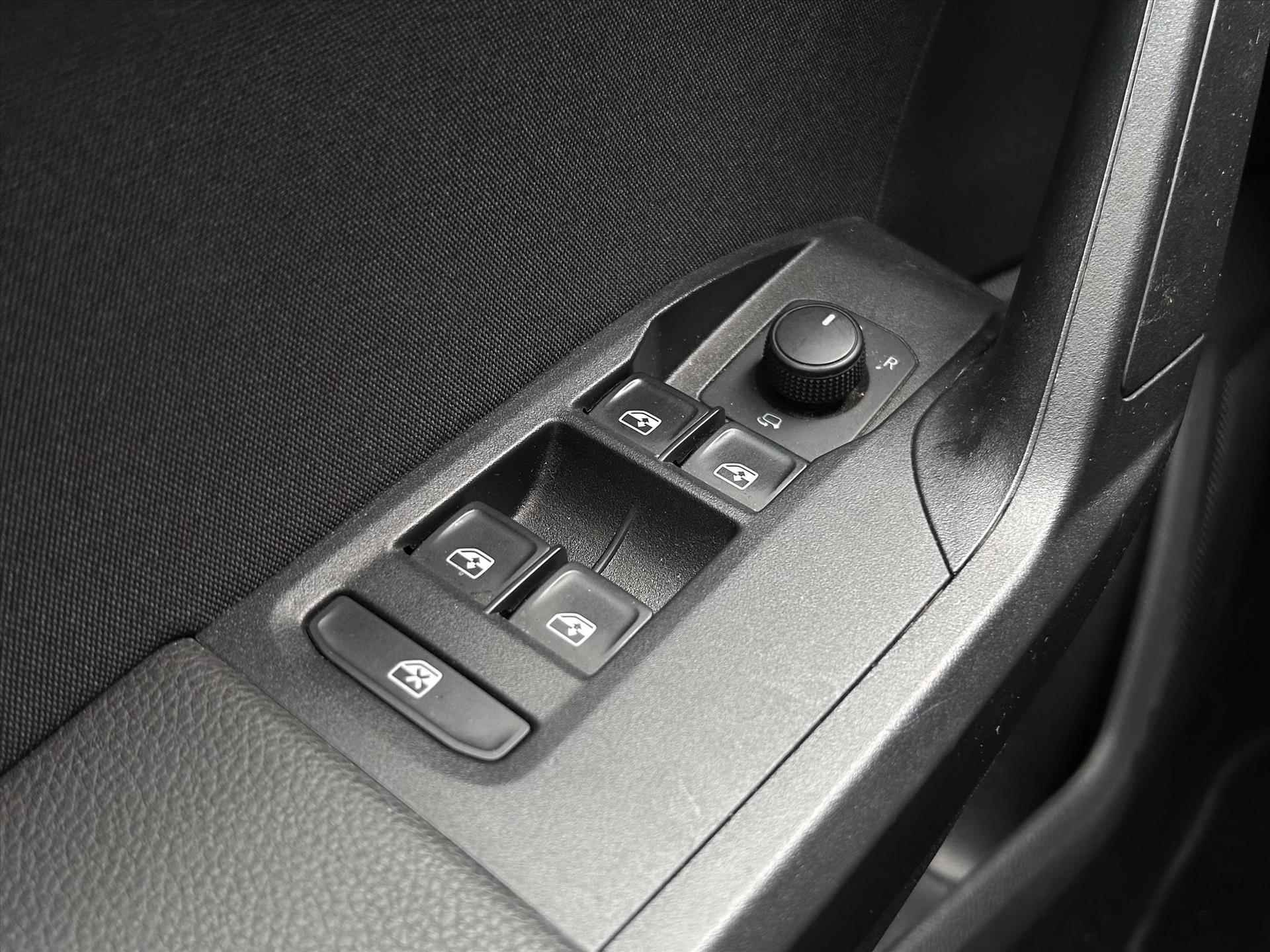 SEAT Ibiza 1.0 EcoTSI 115pk FR | Sportuiterlijk |  Airco | Apple Carplay | Cruise Control | Lichtmetalen velgen | Sportonderstel | - 32/41