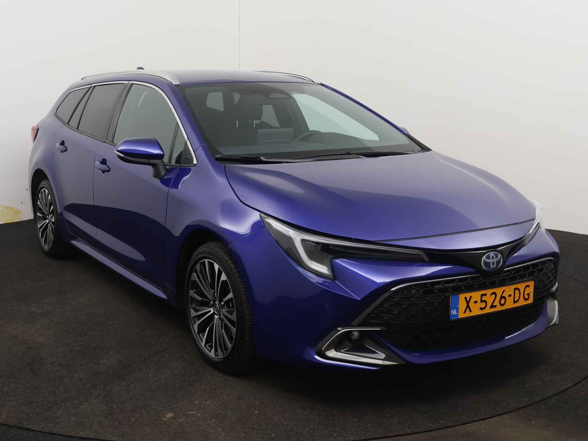 Toyota Corolla Touring Sports 1.8 Hybrid First Edition | Parkeersensoren | Navigatie | Climate Control | Stoelverwarming | - 29/46