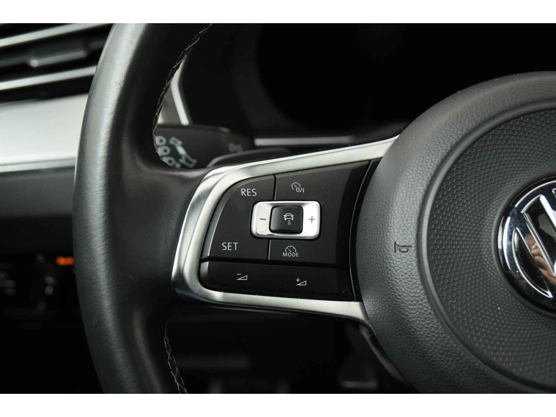 Volkswagen Passat Variant 1.4 TSI ACT Highline Business R | Panoramadak | Digital Cockpit | ACC | Zondag Open! - 7/41