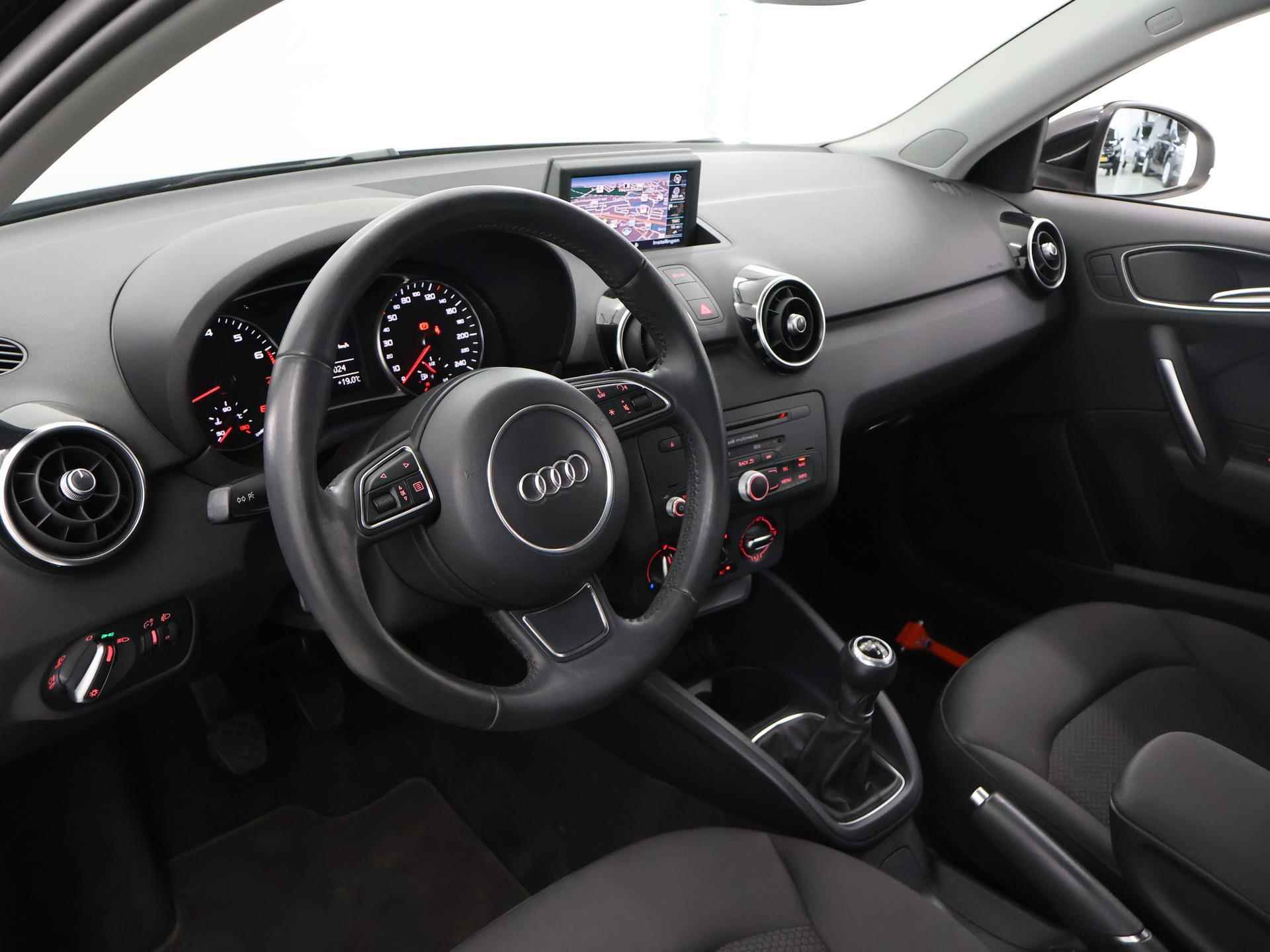 Audi A1 Sportback 1.2 TFSI Admired S-Line | Navigatie | Airco | Bluetooth | Cruise Control | - 8/42