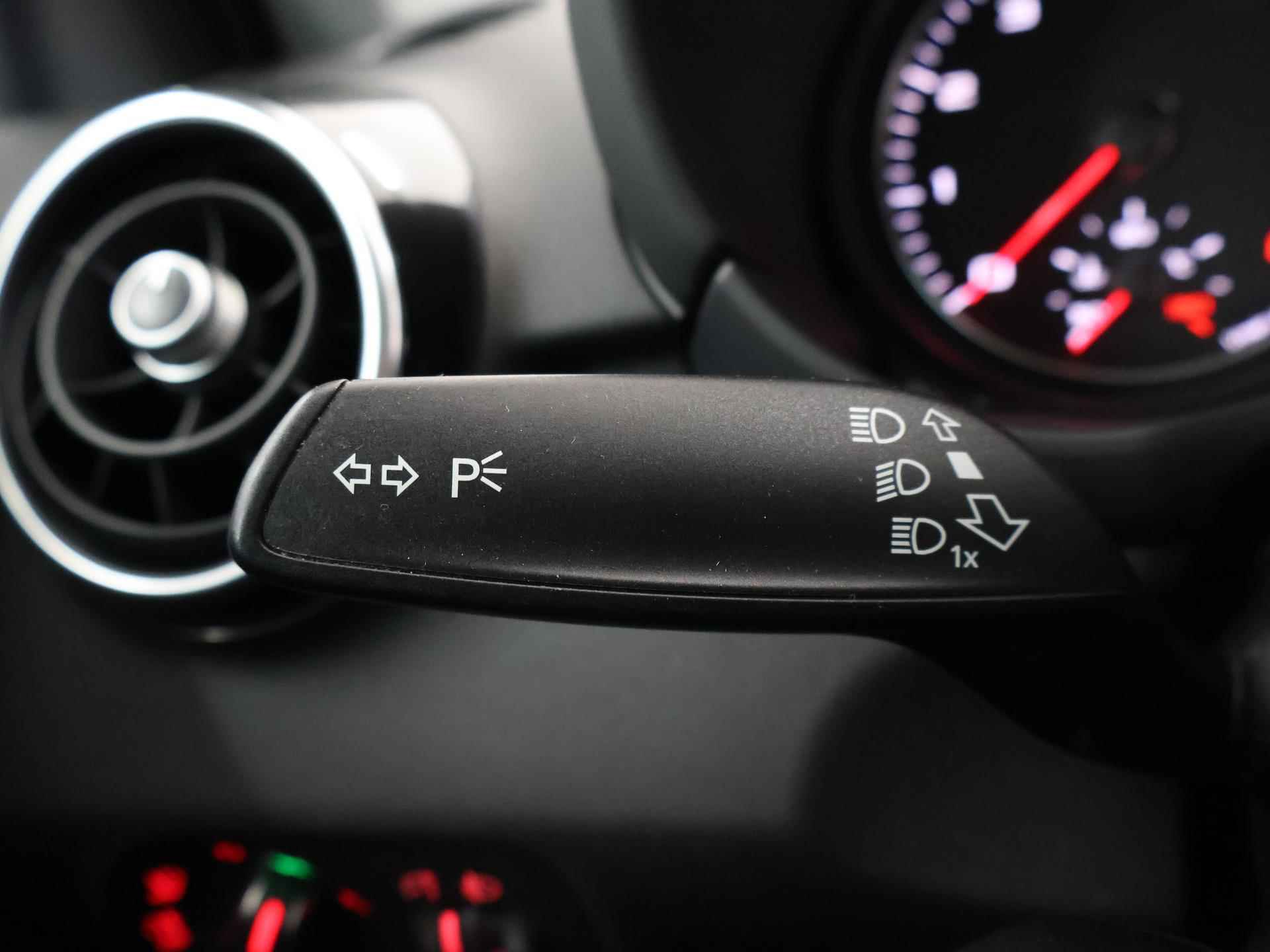 Audi A1 Sportback 1.2 TFSI Admired S-Line | Navigatie | Airco | Bluetooth | Cruise Control | - 32/42