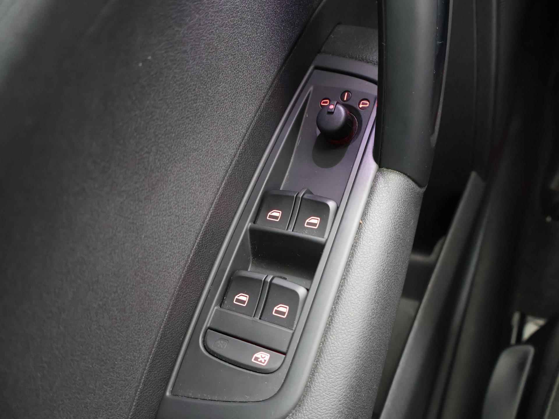 Audi A1 Sportback 1.2 TFSI Admired S-Line | Navigatie | Airco | Bluetooth | Cruise Control | - 35/42