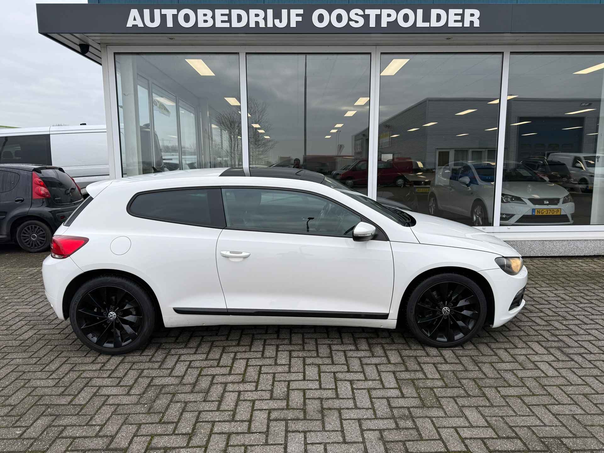 Volkswagen Scirocco 2.0 TSI - 5/17