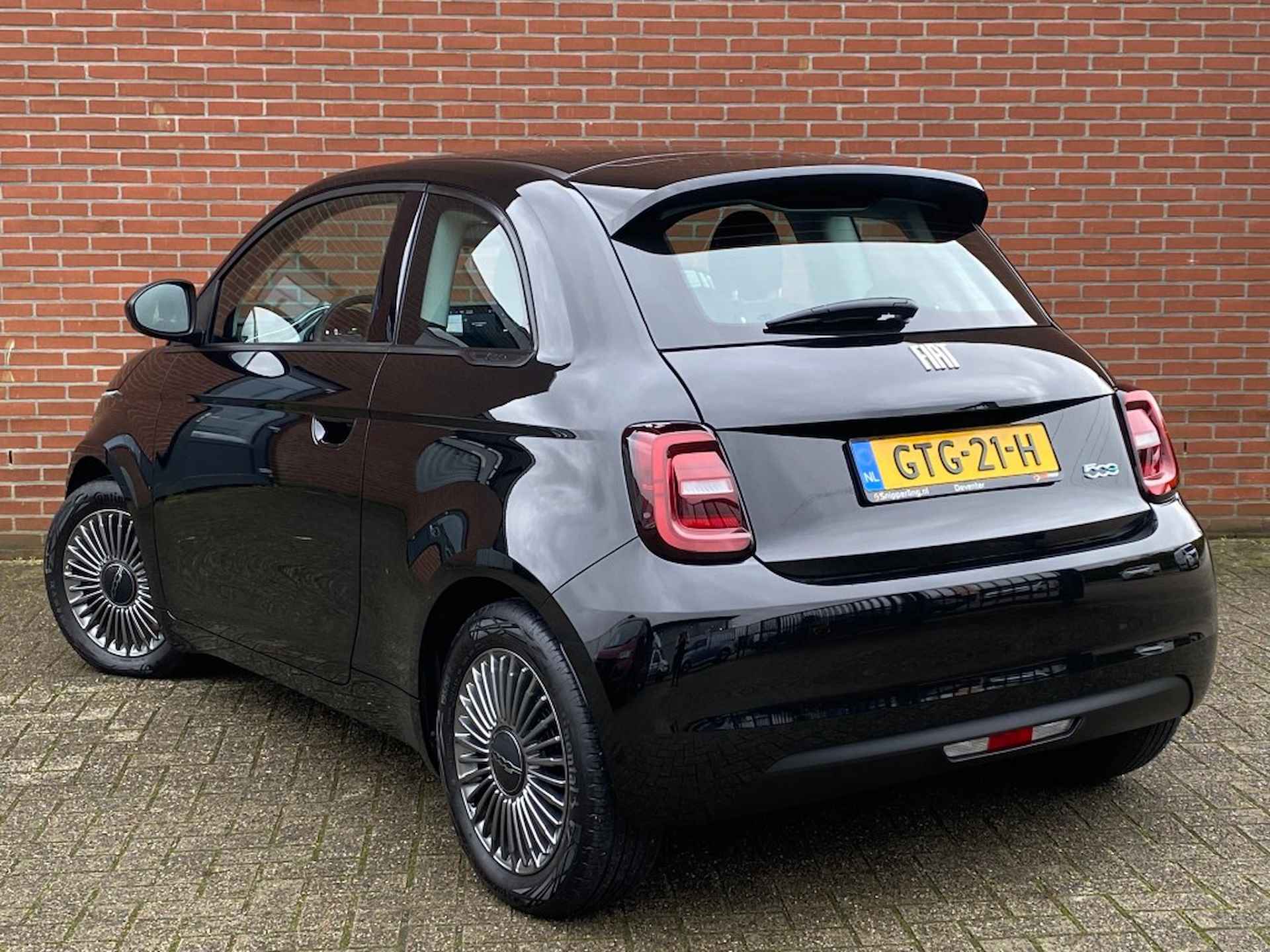 FIAT 500e ICON 42 KWH STOELVW COMFORT NAV CRUISE CARPLAY LMV - 4/24