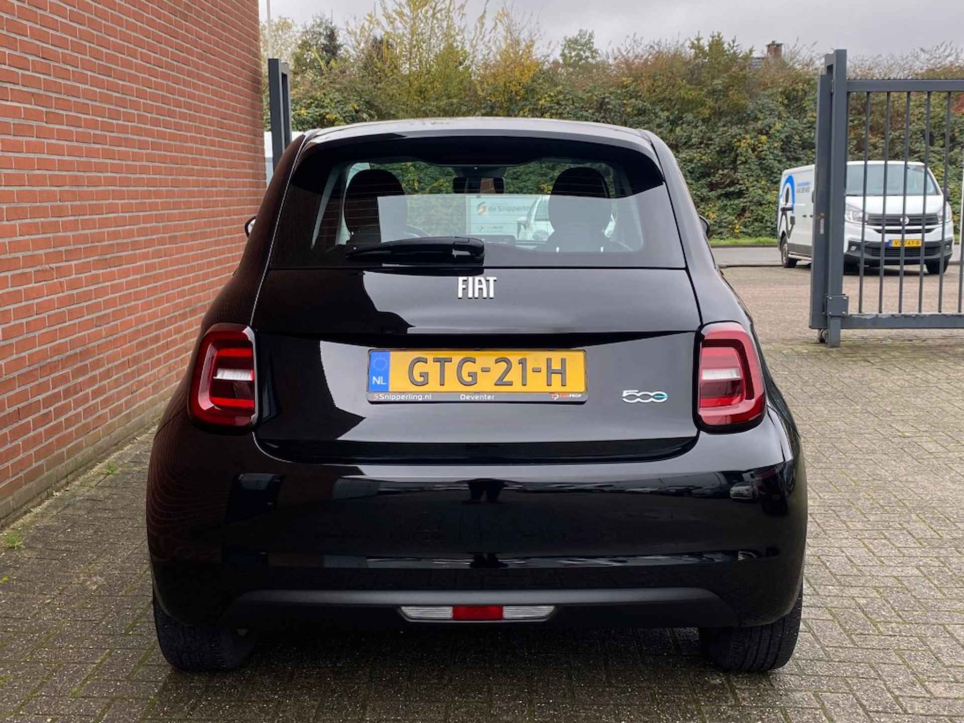 FIAT 500e ICON 42 KWH STOELVW COMFORT NAV CRUISE CARPLAY LMV - 19/24