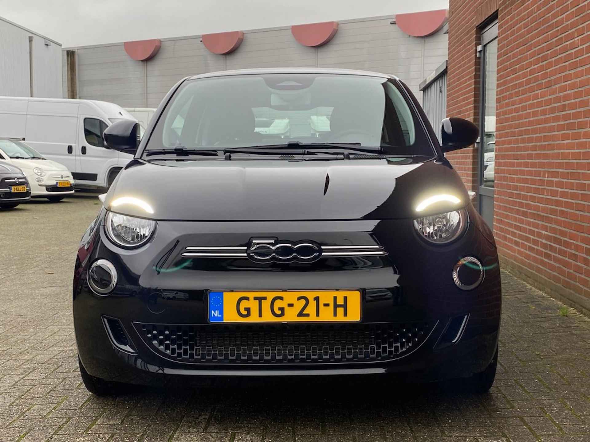 FIAT 500e ICON 42 KWH STOELVW COMFORT NAV CRUISE CARPLAY LMV - 23/24