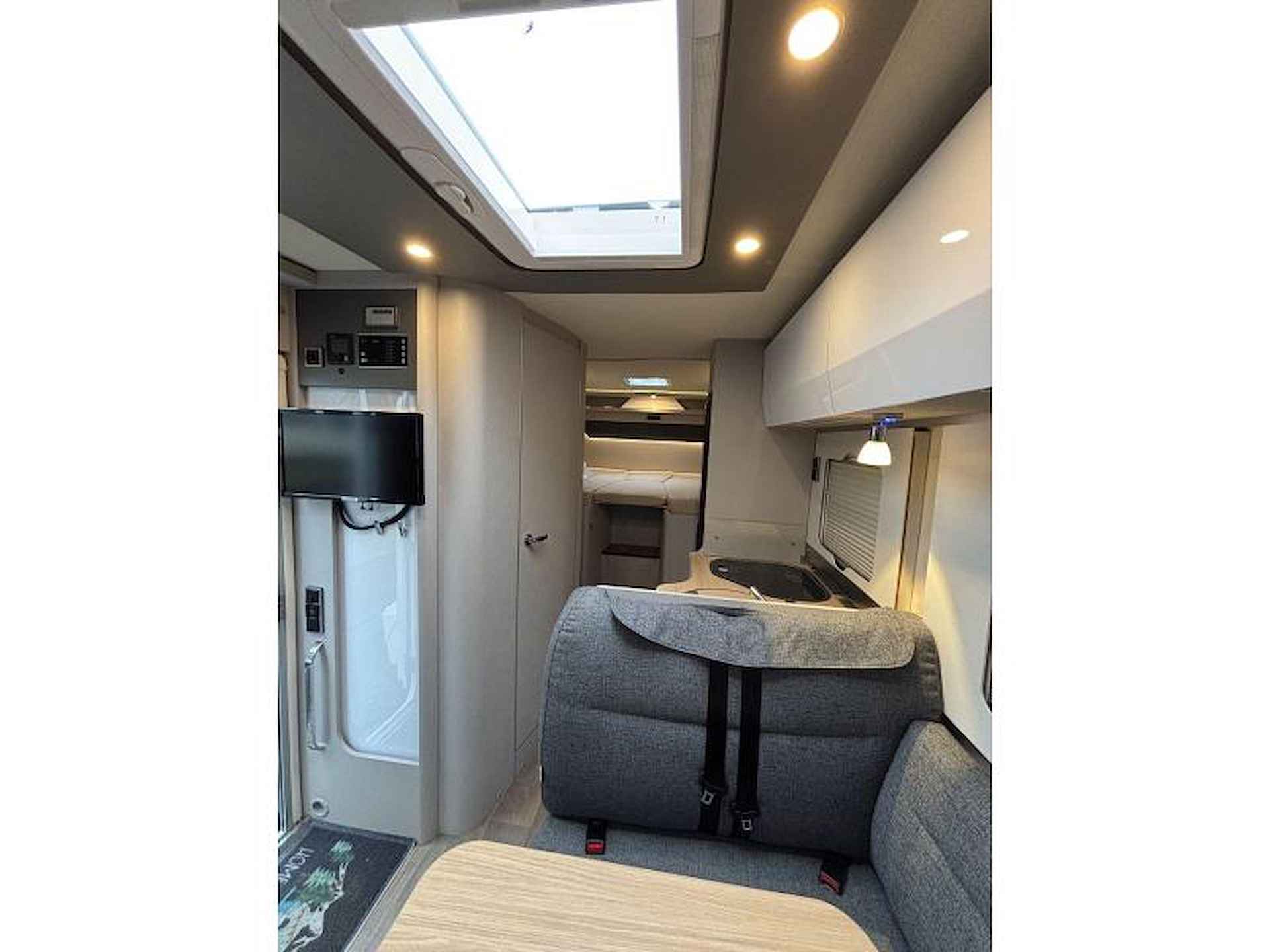 Hymer Tramp S  585 417 CDI  SAT  TOPPER - 14/17