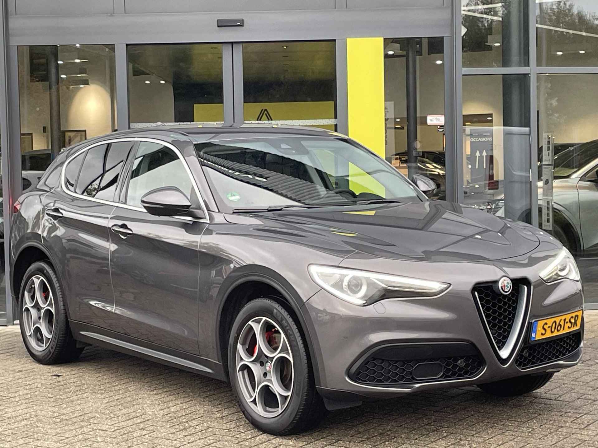 Alfa Romeo Stelvio 2.0 T AWD Super | 8,8'' Scherm met AppleCarplay/AndroidAuto, Navigatie & DAB | Leder - 3/29