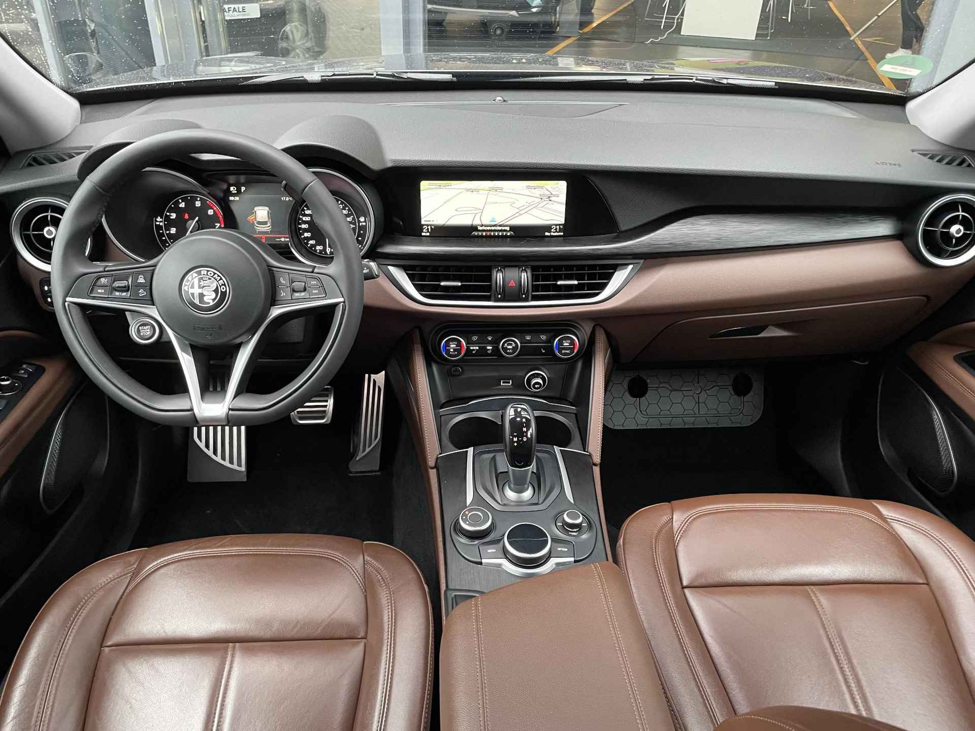 Alfa Romeo Stelvio 2.0 T AWD Super | 8,8'' Scherm met AppleCarplay/AndroidAuto, Navigatie & DAB | Leder - 10/29