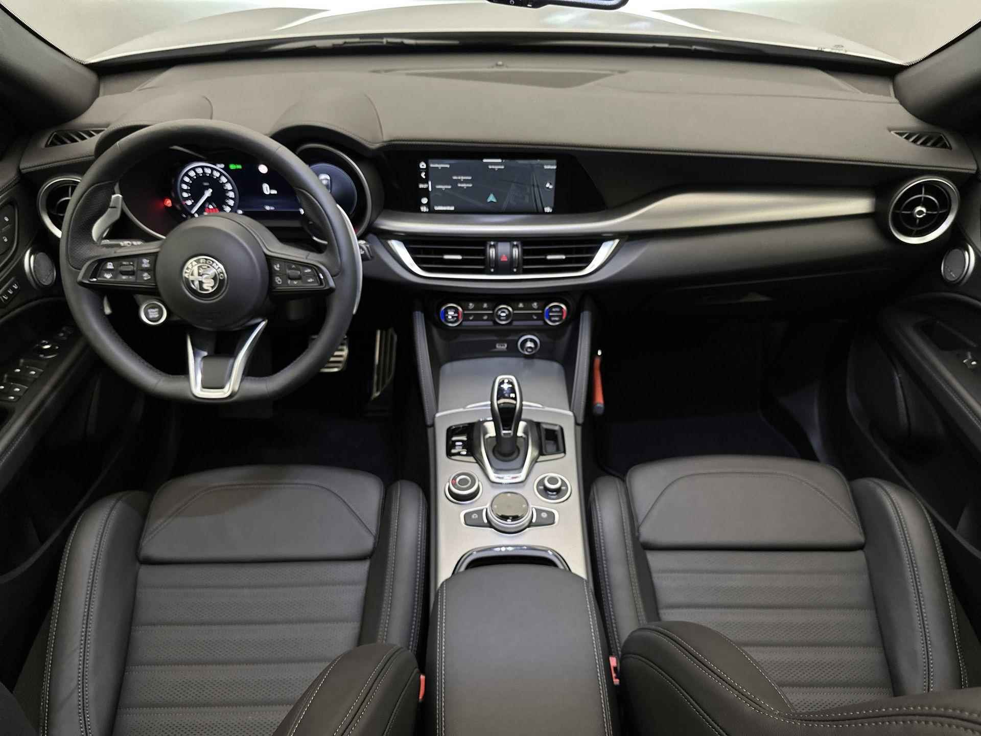 Alfa Romeo Stelvio 2.0 T GME AWD Sprint Navigatie | Panoramadak | Wegklapbare trekhaak | LED Matrix koplampen | Harman Kardon Sound | 21'' zwarte velgen - 11/35