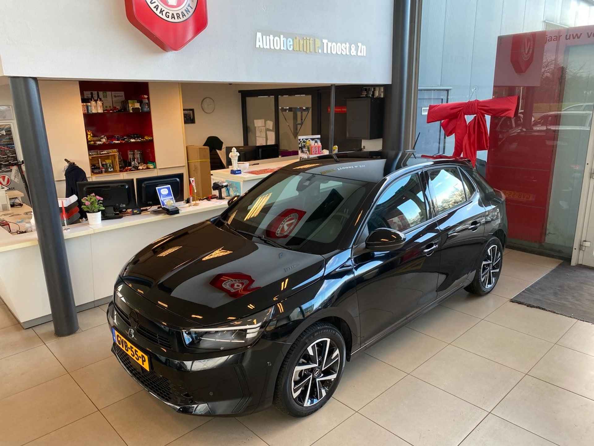 Opel Corsa 1.2 Turbo GS,Apple Carplay Android/Auto,Achteruitrijcamera,Airco,Cruisecontrol,V&A Sensoren,Park Pilot,Bleutooth met Spraakbedie - 2/28