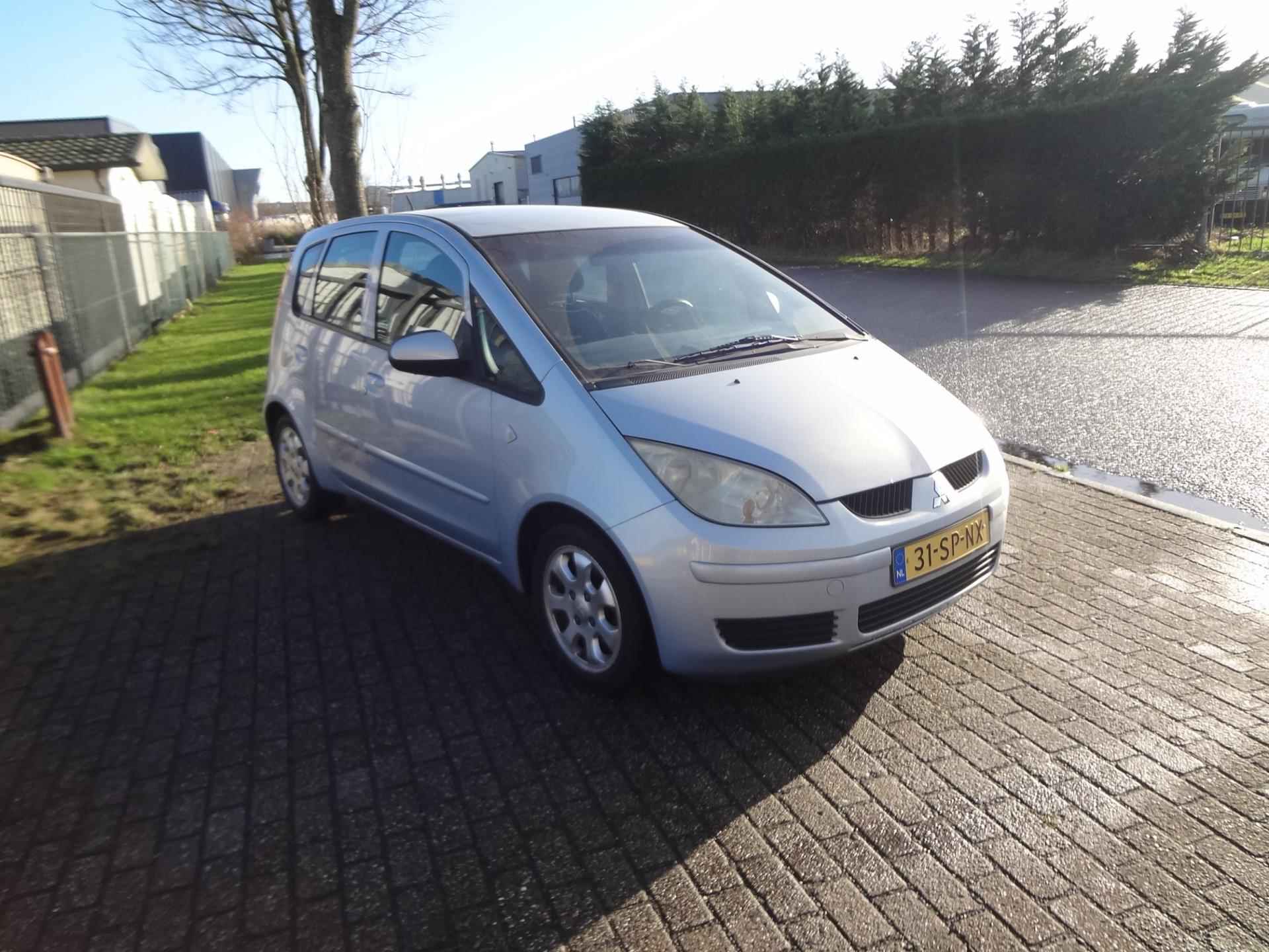 Mitsubishi Colt 1.3 Invite - 2/10