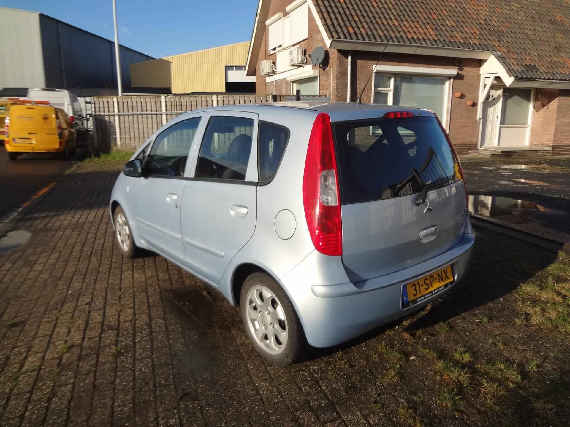 Mitsubishi Colt 1.3 Invite - 4/10