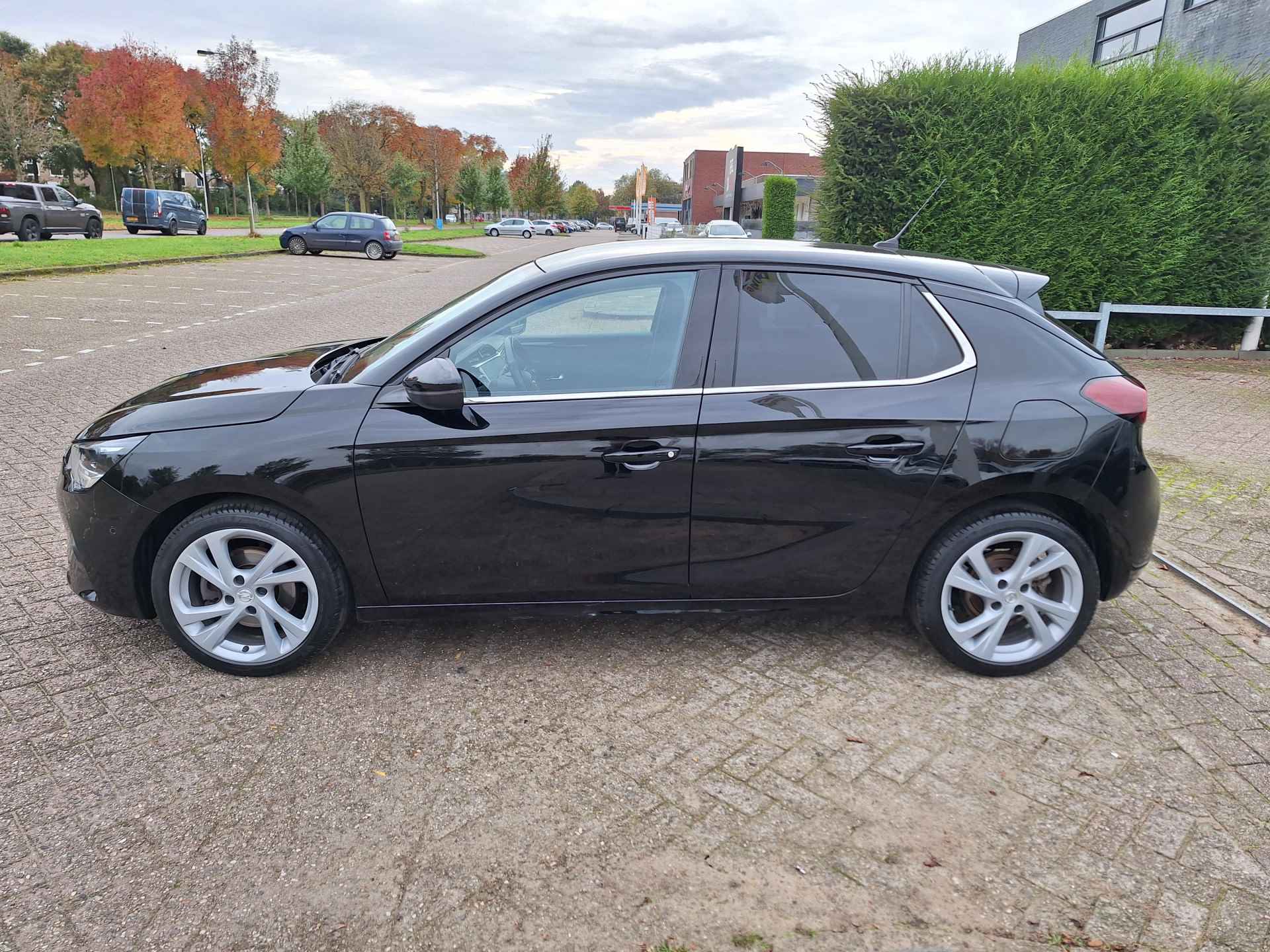 Opel Corsa 1.2 Elegance CLIMA/PDC/CAMERA/NAVI/ENZ.... - 8/28