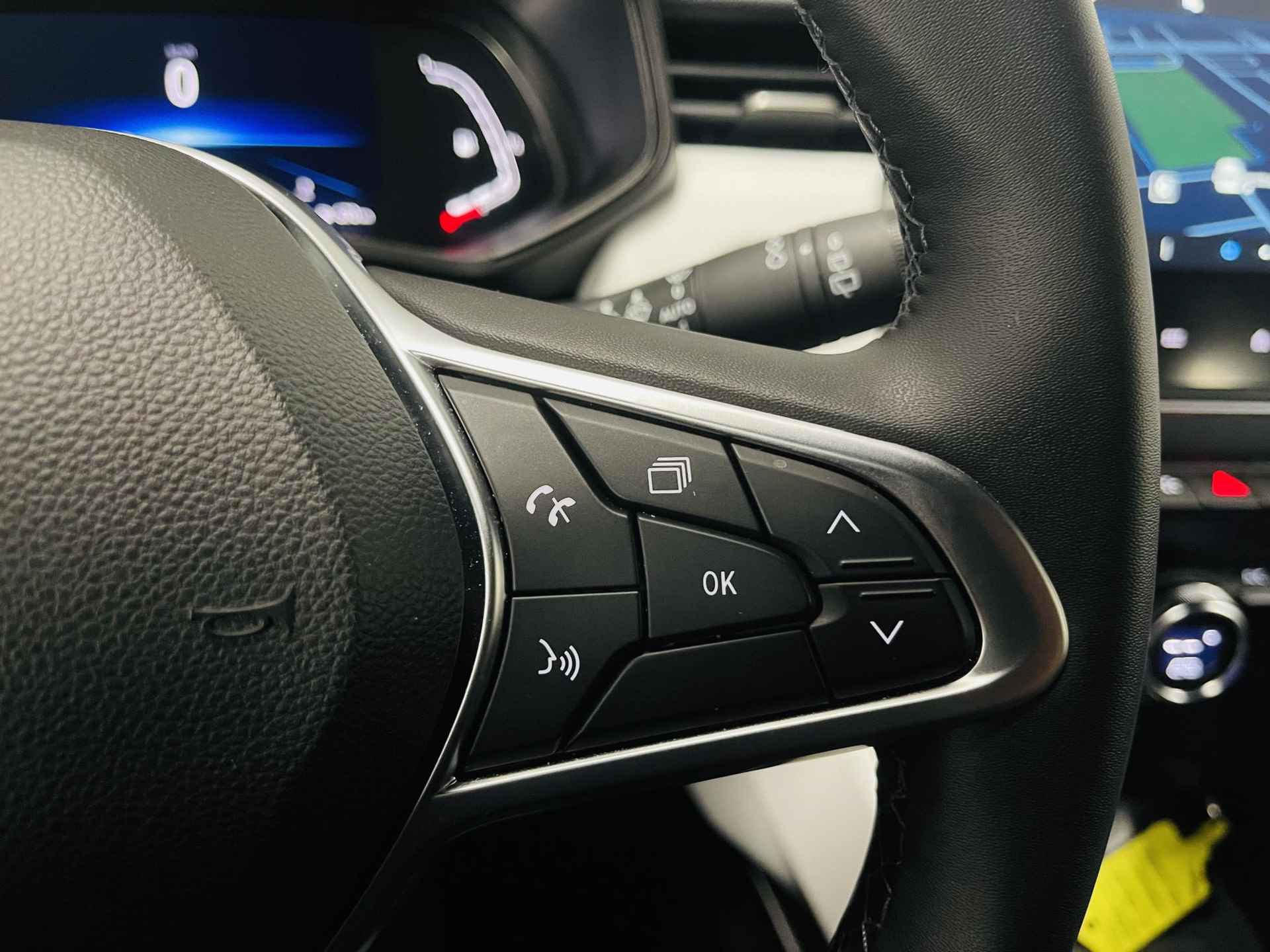 Renault Clio 1.0 TCe 90 Techno Navi airco camera parkeersensoren apple carplay android auto cruise controle lm velgen - 15/17