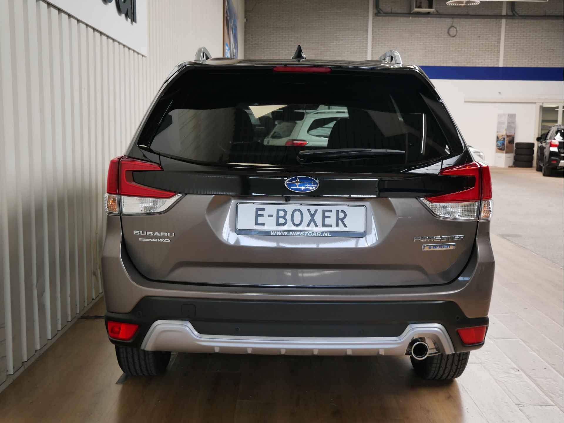 Subaru Forester VAN 2.0i GRIJS KENTEKEN Luxury ex BTW Eye-Sight / Navigatie / Apple Carplay en android auto - 27/45