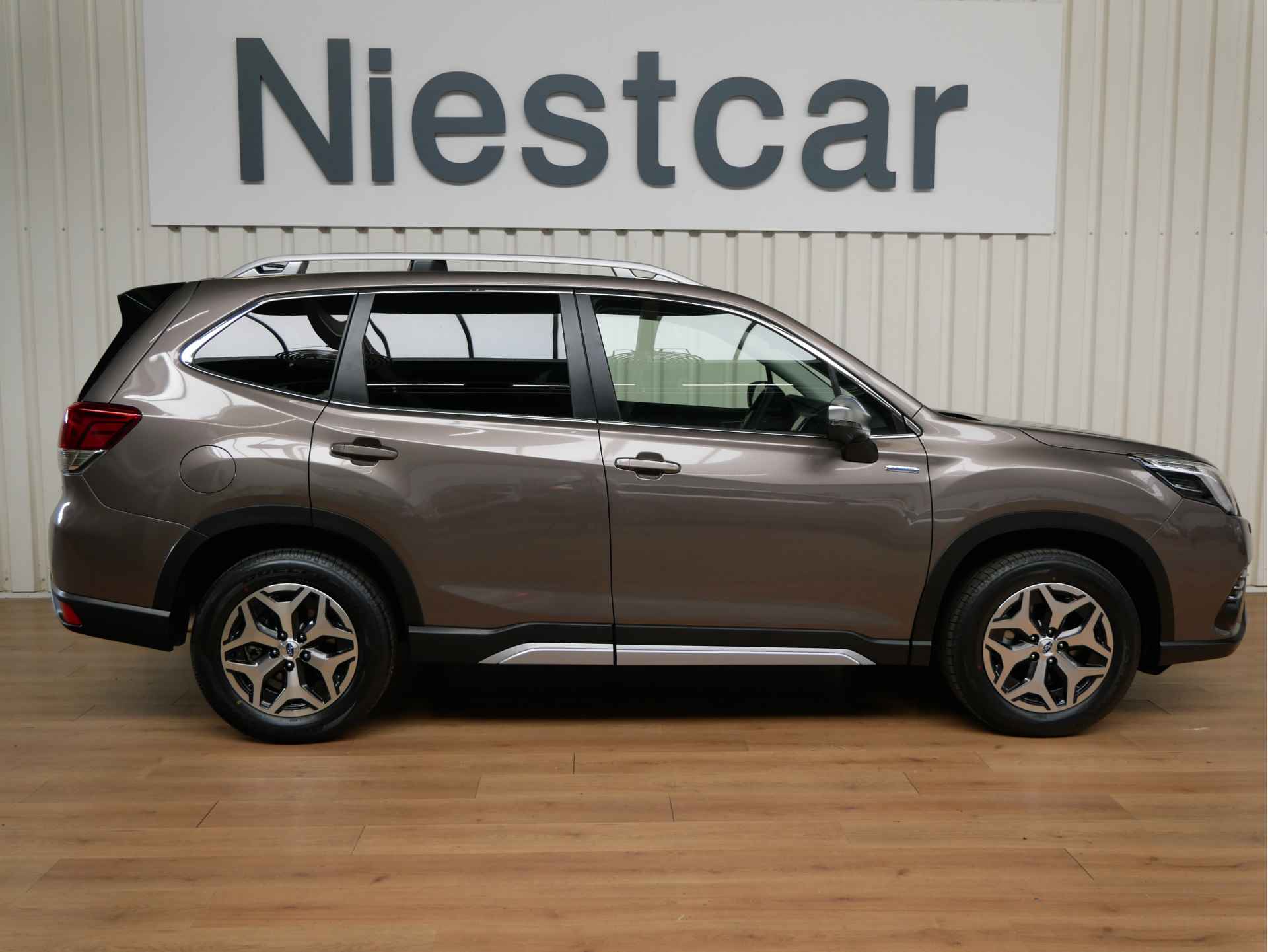 Subaru Forester VAN 2.0i GRIJS KENTEKEN Luxury ex BTW Eye-Sight / Navigatie / Apple Carplay en android auto - 3/45