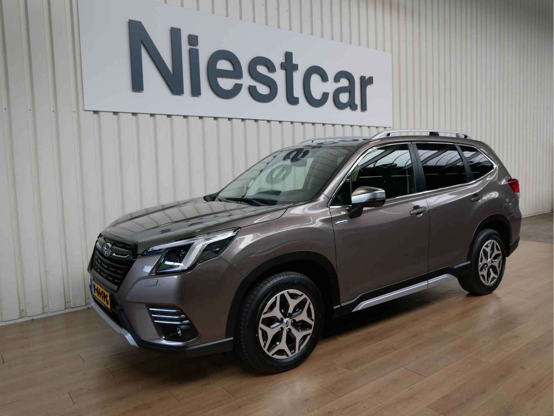 Subaru Forester VAN 2.0i GRIJS KENTEKEN Luxury ex BTW Eye-Sight / Navigatie / Apple Carplay en android auto - 5/45