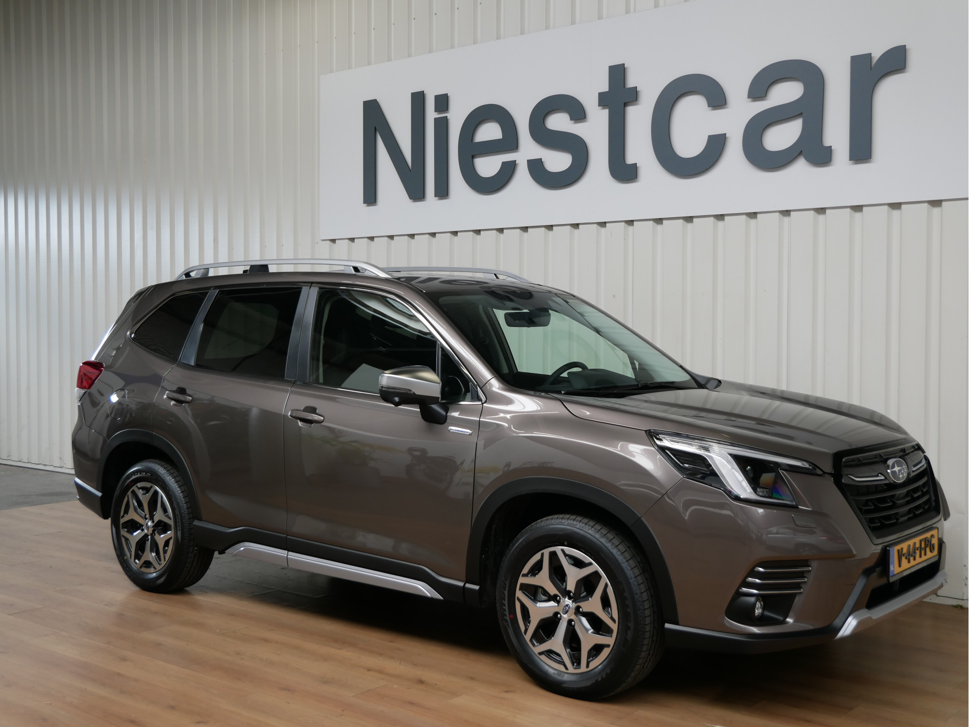 Subaru Forester VAN 2.0i GRIJS KENTEKEN Luxury ex BTW Eye-Sight / Navigatie / Apple Carplay en android auto