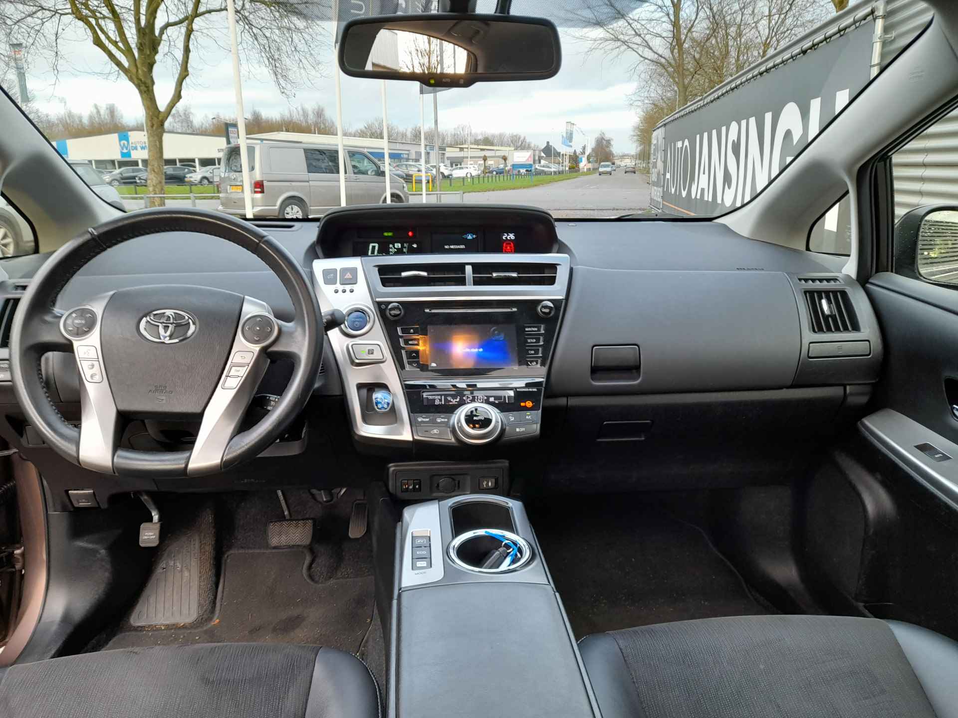 Toyota Prius+ 1.8 Dynamic 7 Persoons met 86.115 km!!! | Panoramadak | Clima | Cruise | Navigatie | Camera | Stoelverwarming | RIJKLAARPRIJS INCL 12 MAANDEN GARANTIE EN BEURT - 24/27