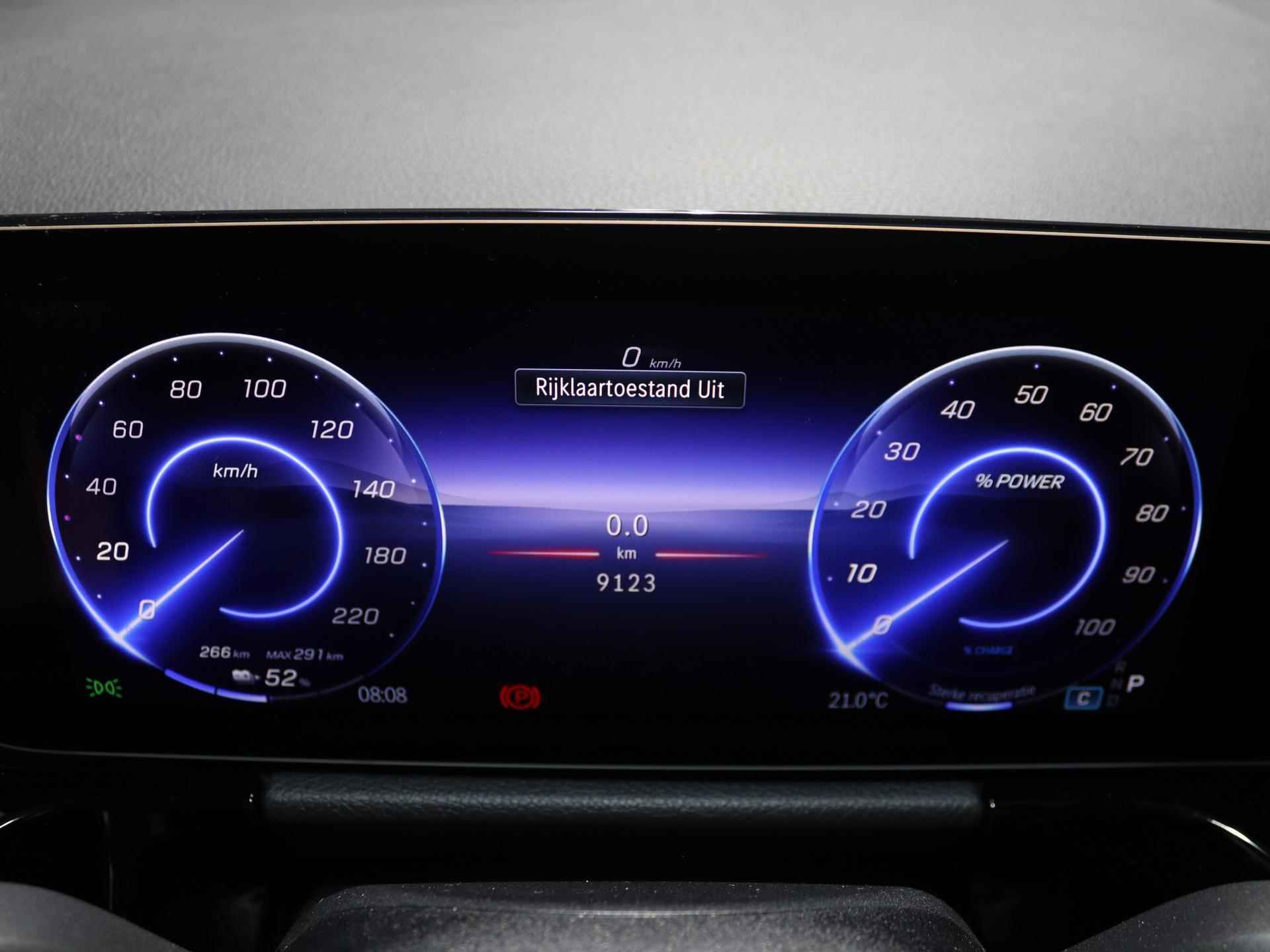 Mercedes-Benz EQA 250+ Luxury Line 71 kWh | Apple carplay/Android auto | Stoelverwarming | Stuurverwarming | Achteruitrijcamera | Dodehoekassistent | Winterpakket | Dab+ radio - 13/25