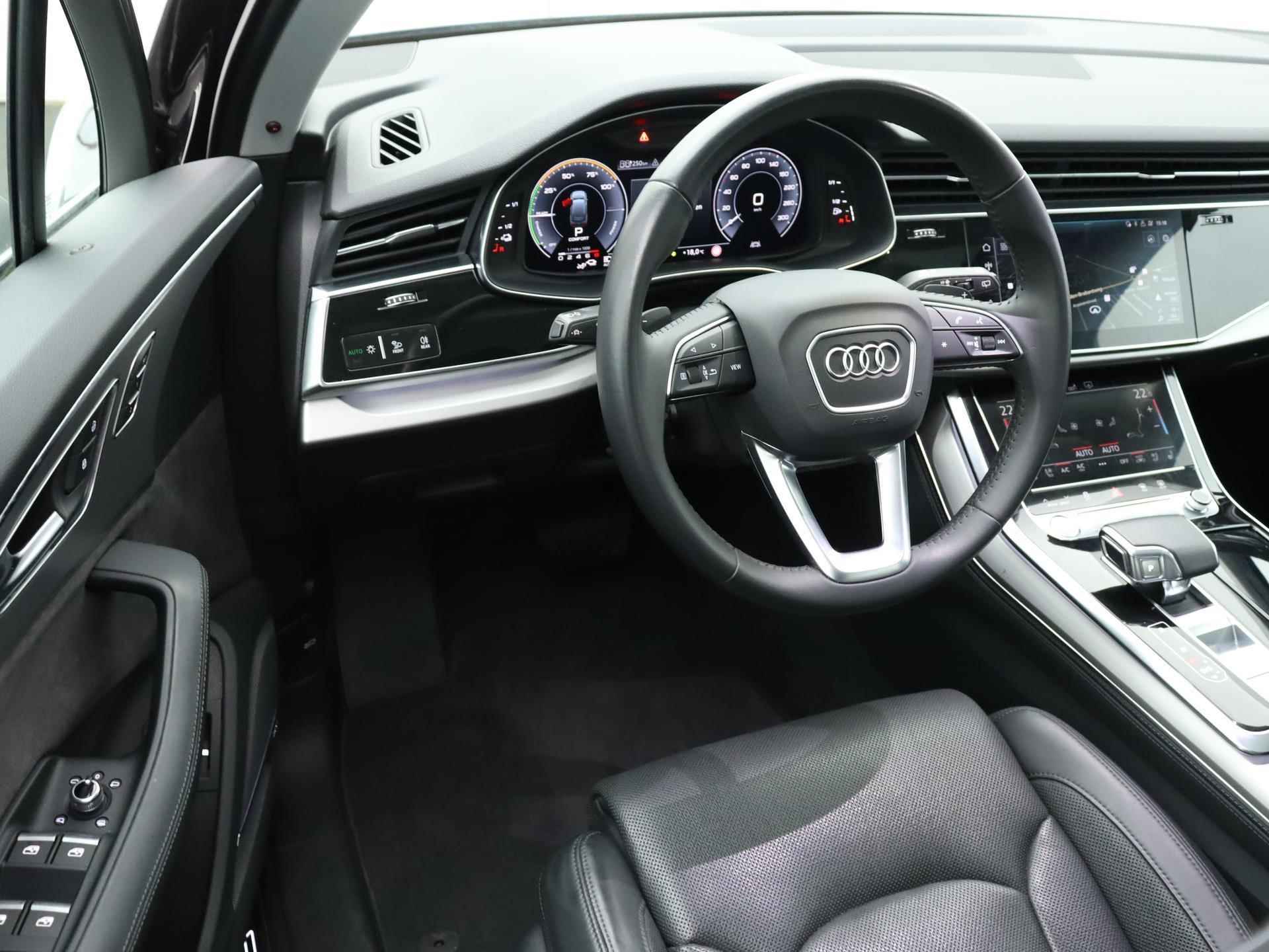 Audi Q7 55 TFSI e quattro Pro Line Plus | Automaat | Leder | LED | Virtual cockpit | Panoramadak | Navigatie | Cruise control | Climat control | Lichtmetalen velgen | Elektrische kofferklep | - 5/41
