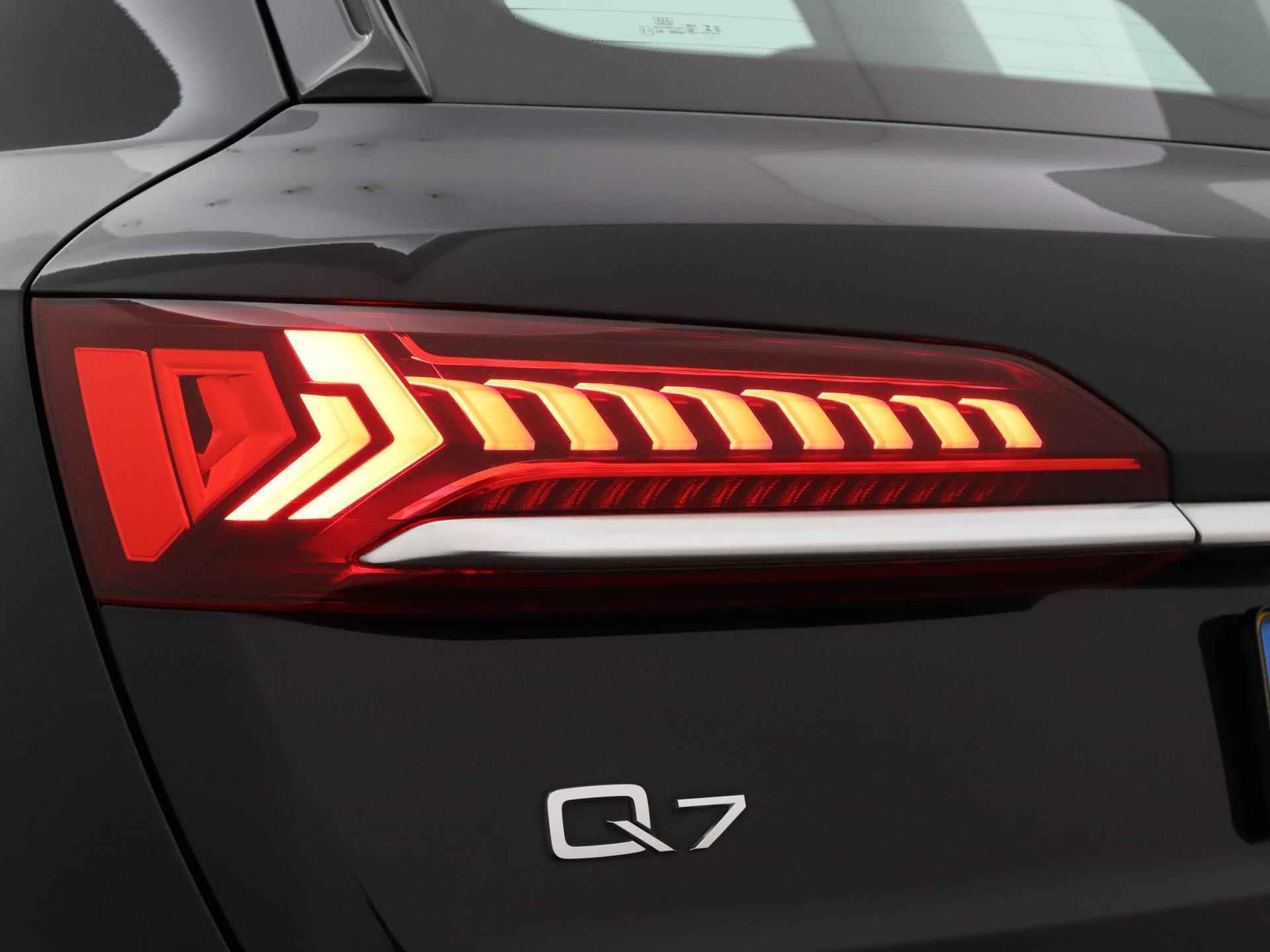 Audi Q7 55 TFSI e quattro Pro Line Plus | Automaat | Leder | LED | Virtual cockpit | Panoramadak | Navigatie | Cruise control | Climat control | Lichtmetalen velgen | Elektrische kofferklep | - 38/41