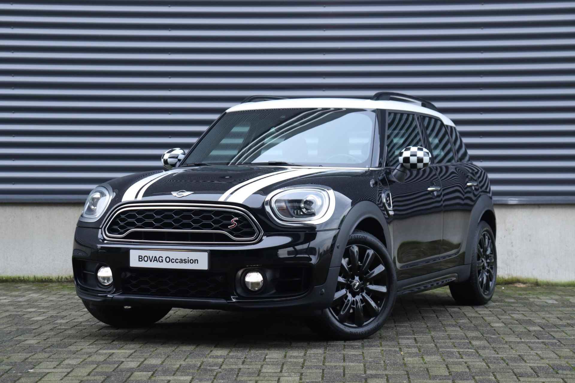 Mini Countryman Cooper S | Chili + Serious Business + Harman Kardon + Sportstoelen + Elektr. Stoelen + LED Koplampen + Verwarmbare Voorstoelen + 18" Pin Spoke zwart - 30/30