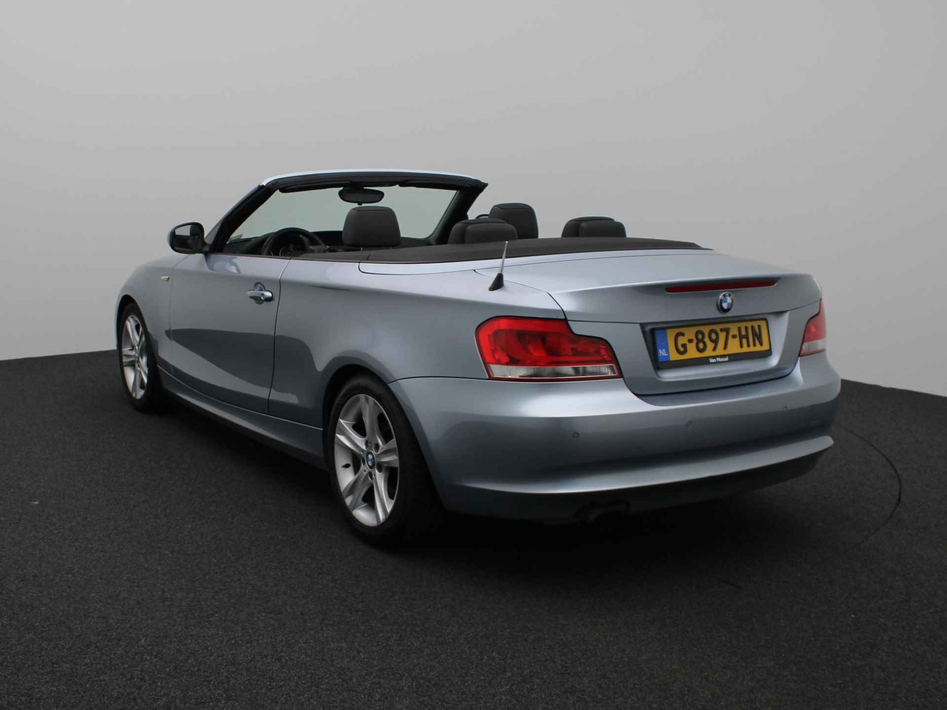 BMW 1-serie Cabrio 118i High Executive - 2/36