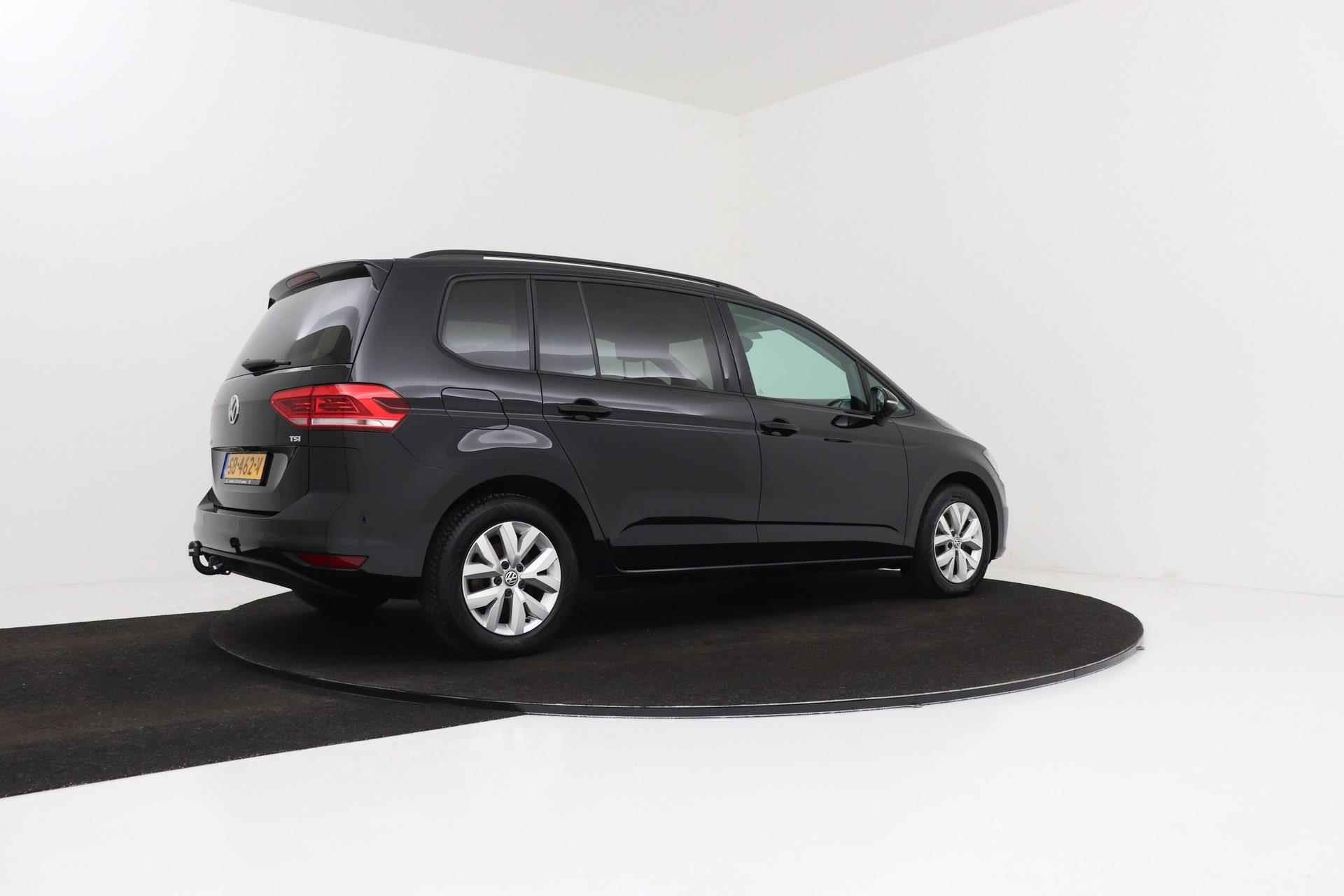 Volkswagen Touran 1.2 TSI Comfortline 7p | Trekhaak | Apple CarPlay | Org NL | 1e Eig | NAP | Navigatie | Camera | Climate Control - 39/39