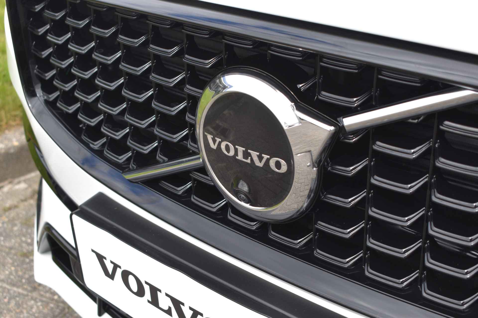 Volvo V90 Recharge T8 390PK AWD R-Design | HUD | B&W | Luchtvering | Schuifdak | BLIS | Elektrische stoelen | - 5/46