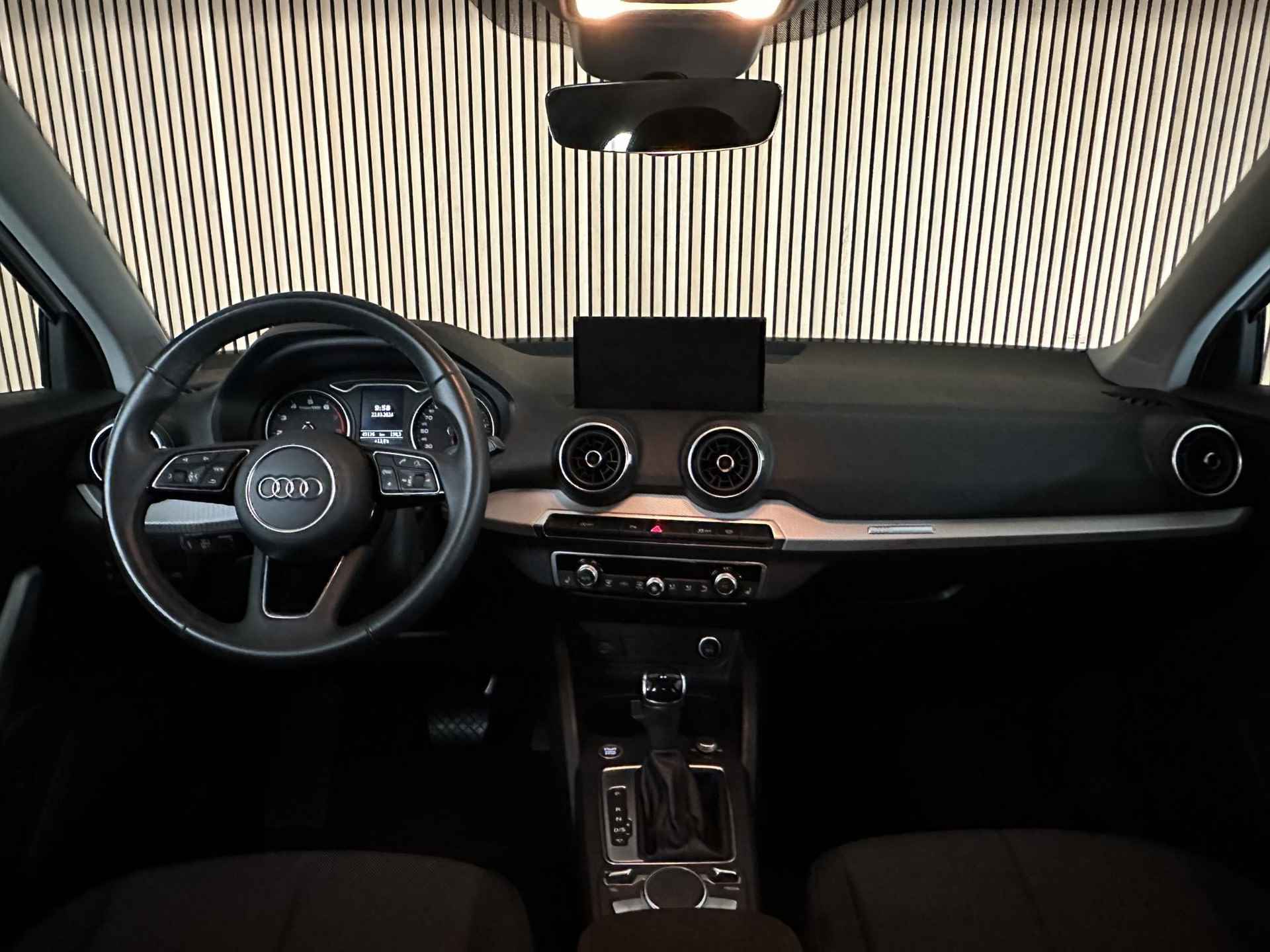 Audi Q2 35 TFSI S Edition Stoelverwarming | Camera| Matrix verlichting - 26/34