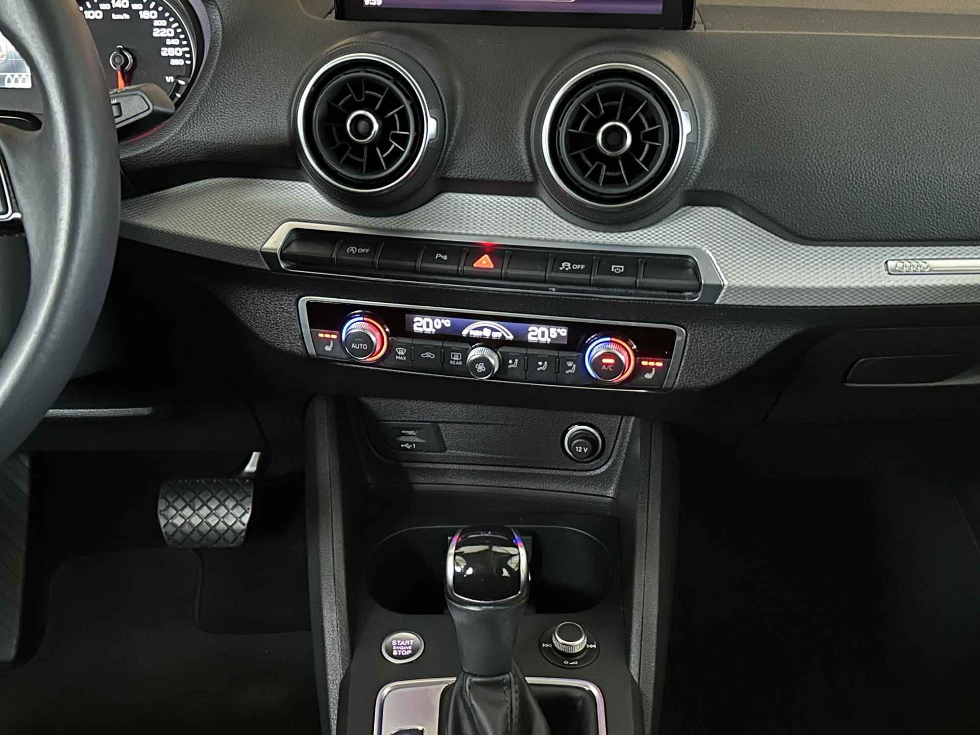 Audi Q2 35 TFSI S Edition Stoelverwarming | Camera| Matrix verlichting - 29/34