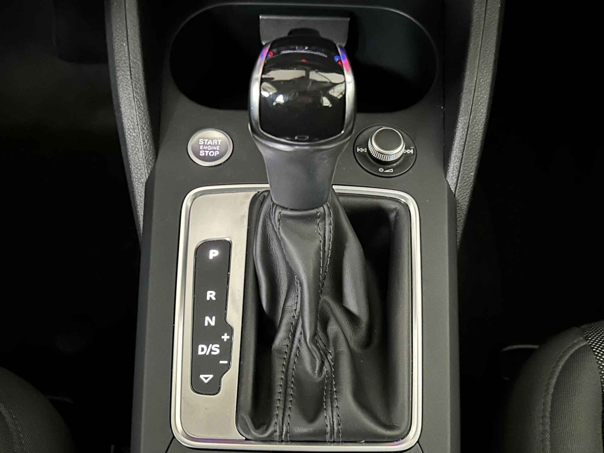 Audi Q2 35 TFSI S Edition Stoelverwarming | Camera| Matrix verlichting - 31/34