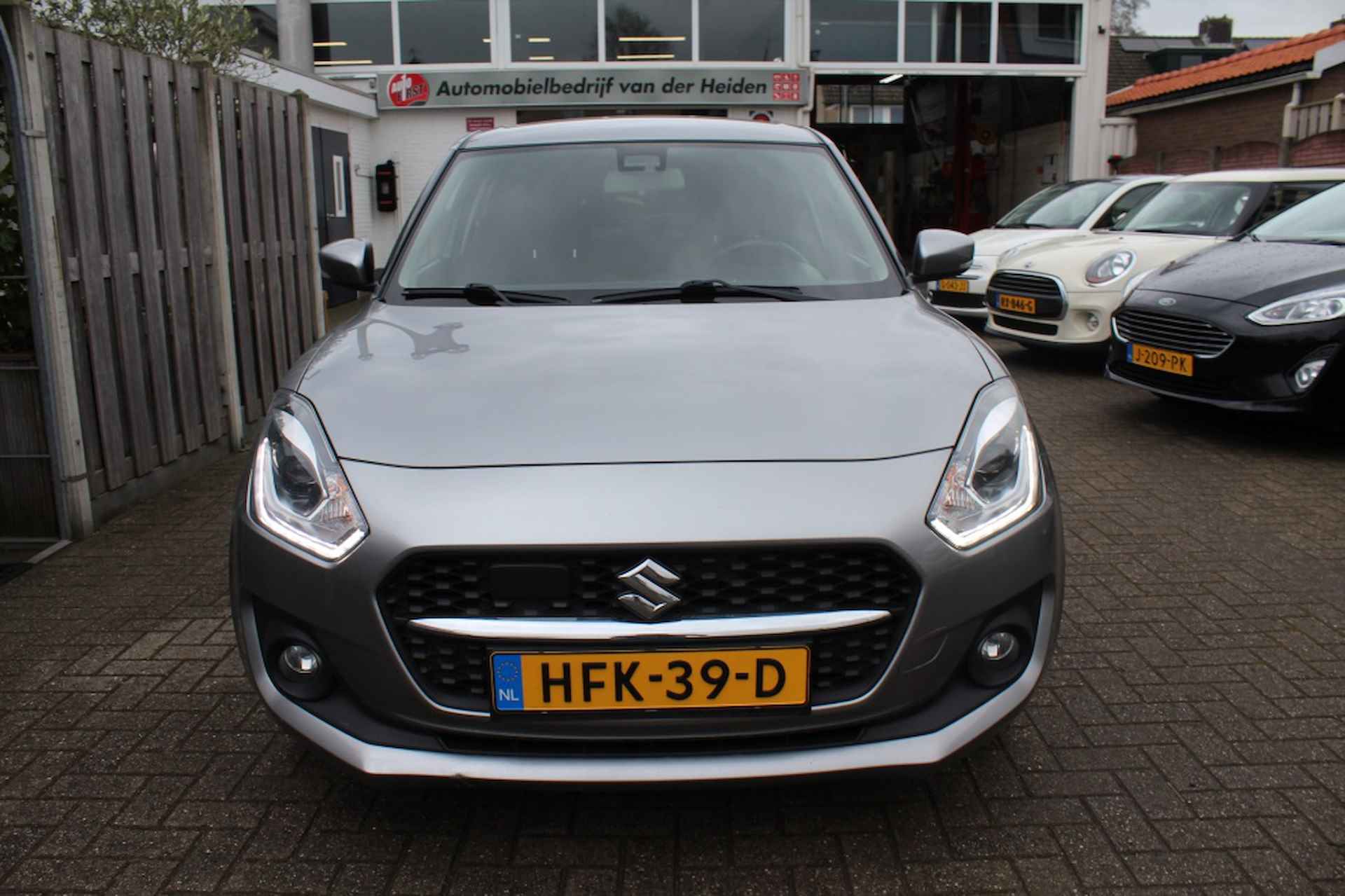 Suzuki Swift 1.2 Style Smart Hybride - 8/21