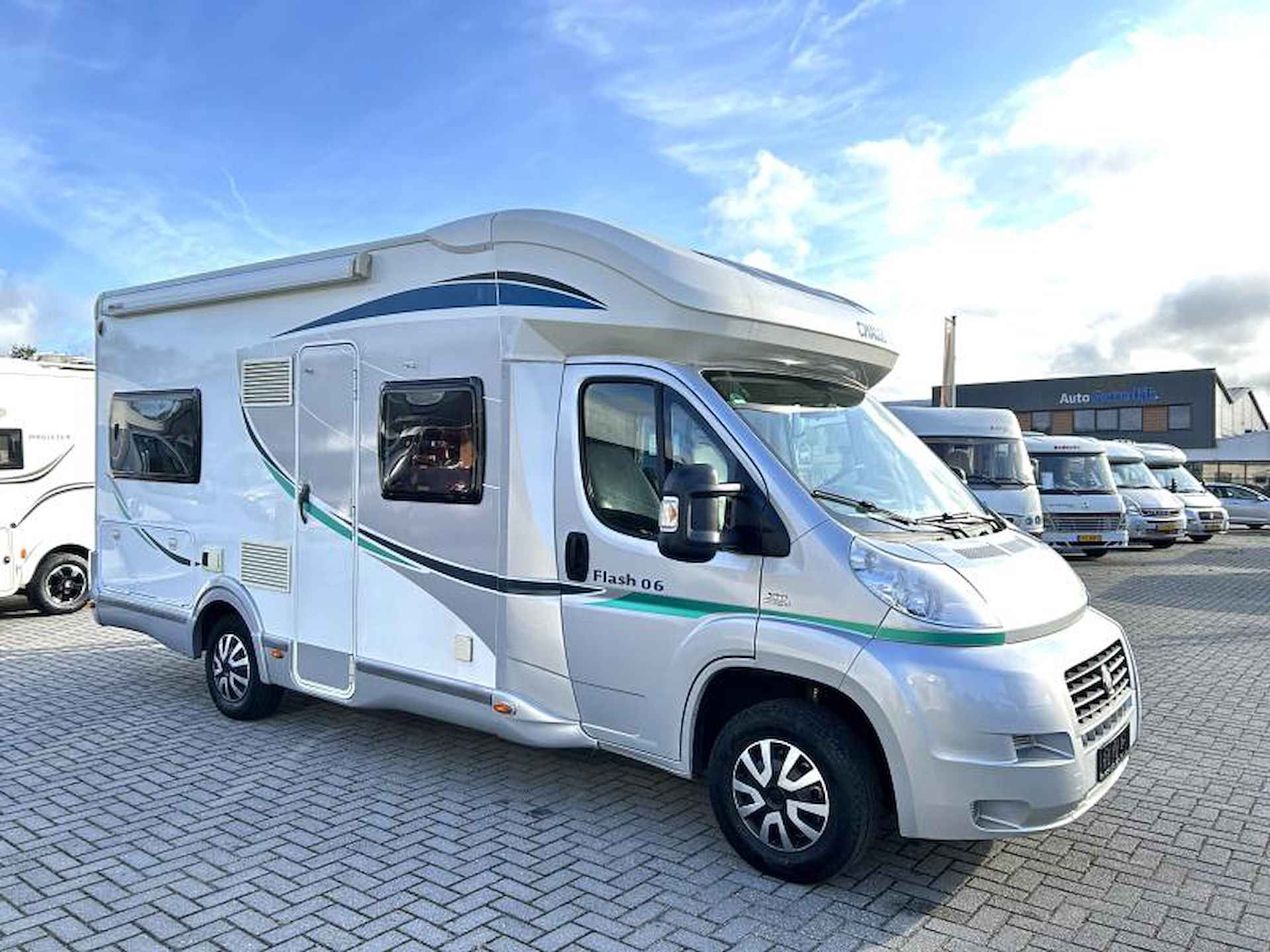 Chausson Flash 6 vastbed/hefbed/Euro5/6.6m - 3/25