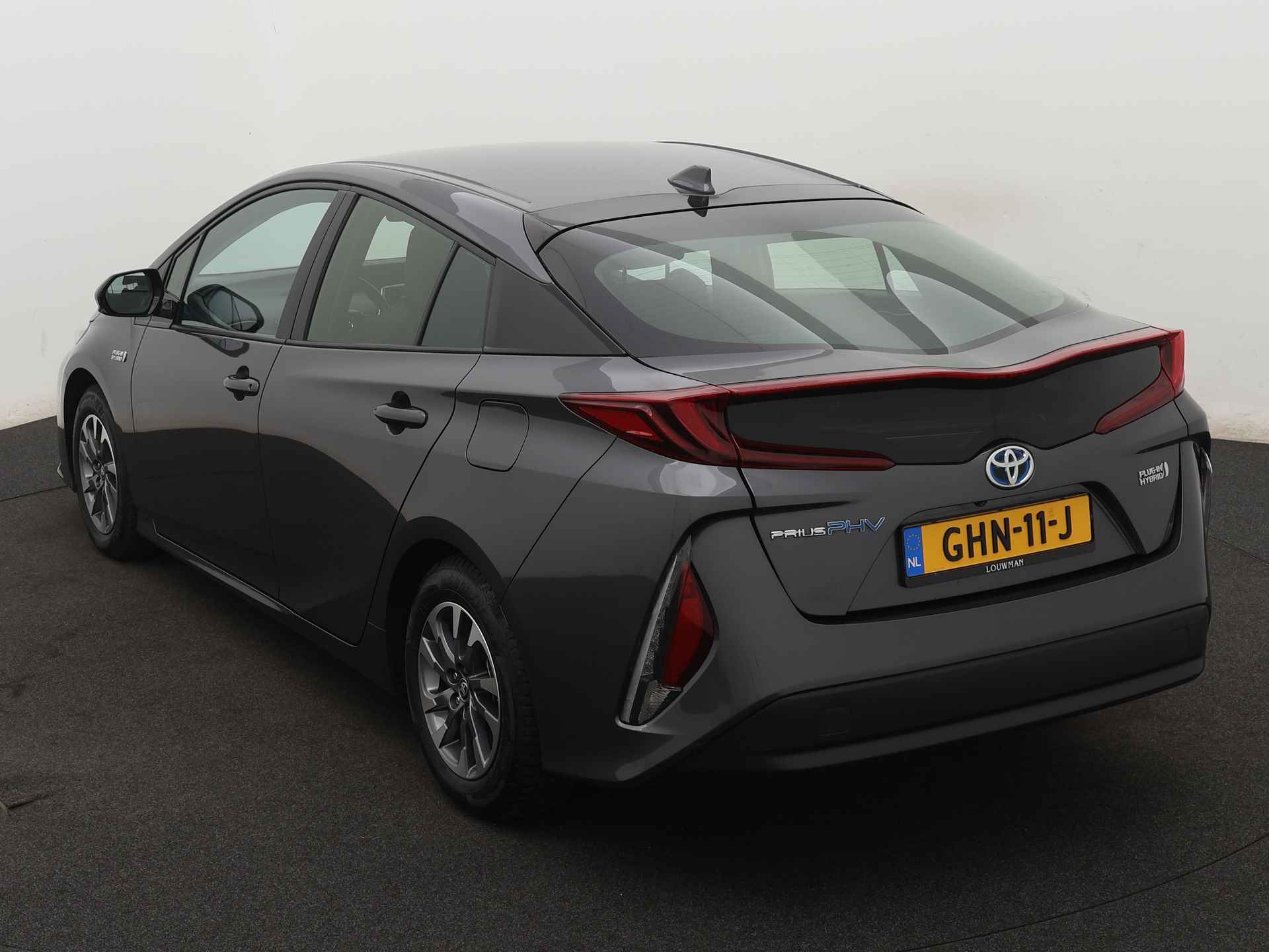 Toyota Prius 1.8 PHEV Dynamic Limited | Navigatie | - 17/43