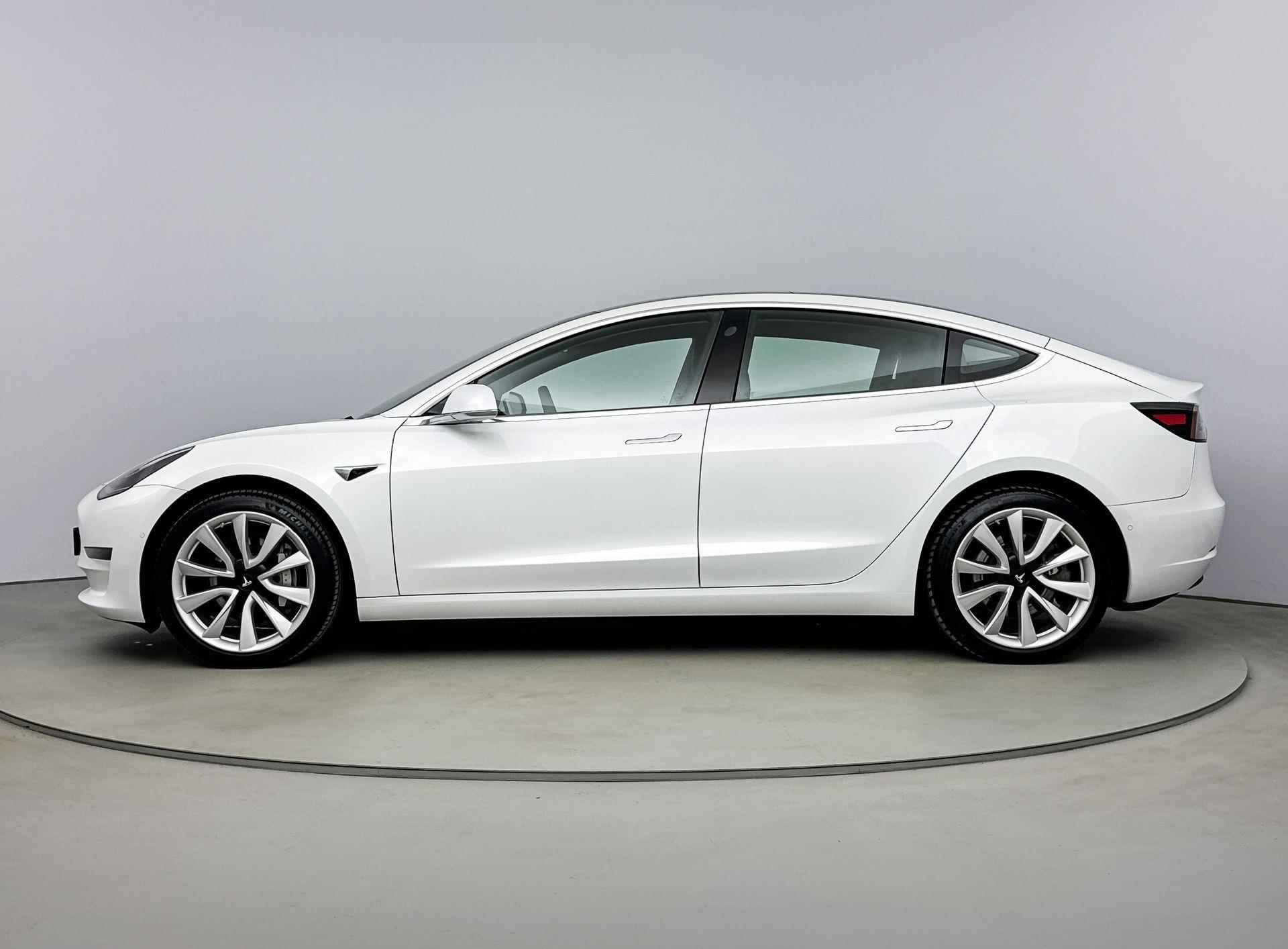 Tesla Model 3 Long Range 75 kWh Keyless entry | Elektrisch verstelbare stoelen + memory | Achteruitrijcamera - 2/29