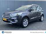 Ford Kuga 1.5 150pk EcoBoost Titanium | Trekhaak 2.000kg! | Elektrische klep | Camera | Half leder | Parkeersensoren voor-achter | Voorrui