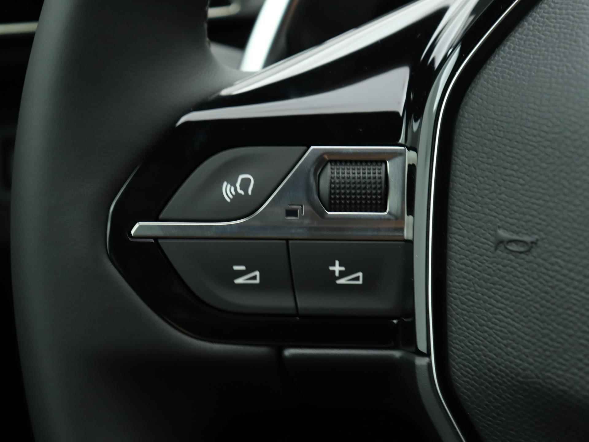 Peugeot 5008 Allure Pack Business 130pk Automaat | Navigatie | Camera | Elektrisch Bedienbare Achterklep | Stof/Kunstlederen Bekleding | Lichtmetalen Velgen 18" - 27/37