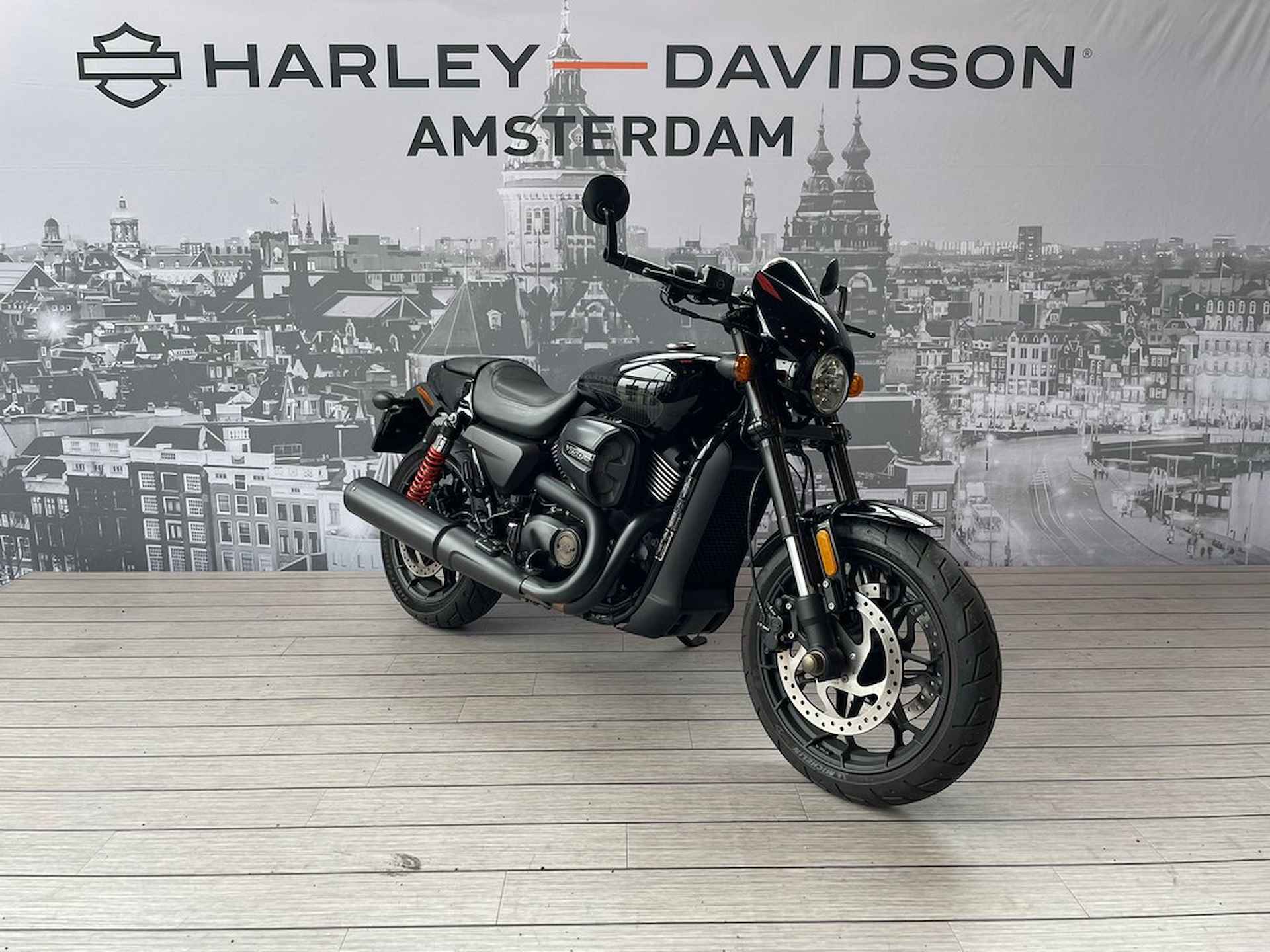 Harley-Davidson XG750A Street Rod - 3/8