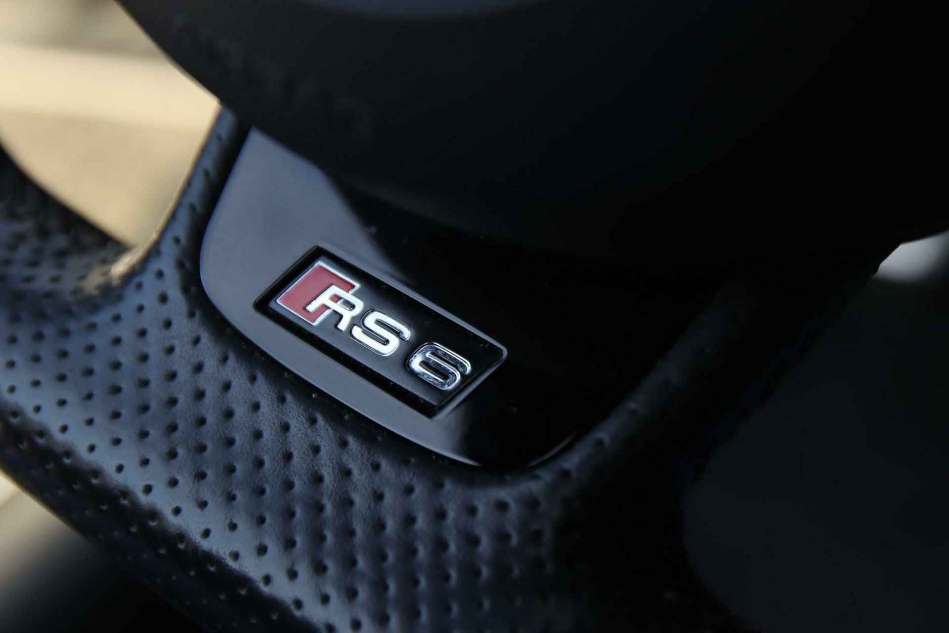 Audi RS 6 Avant 4.0 TFSI RS 6 quattro|ceramic|pano|ACC|21'' - 40/57