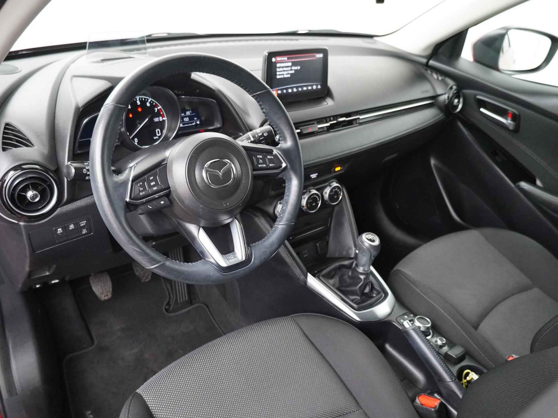 Mazda 2 Skyactiv-G 90 GT-M navi/headup/keyless/camera - 2/36