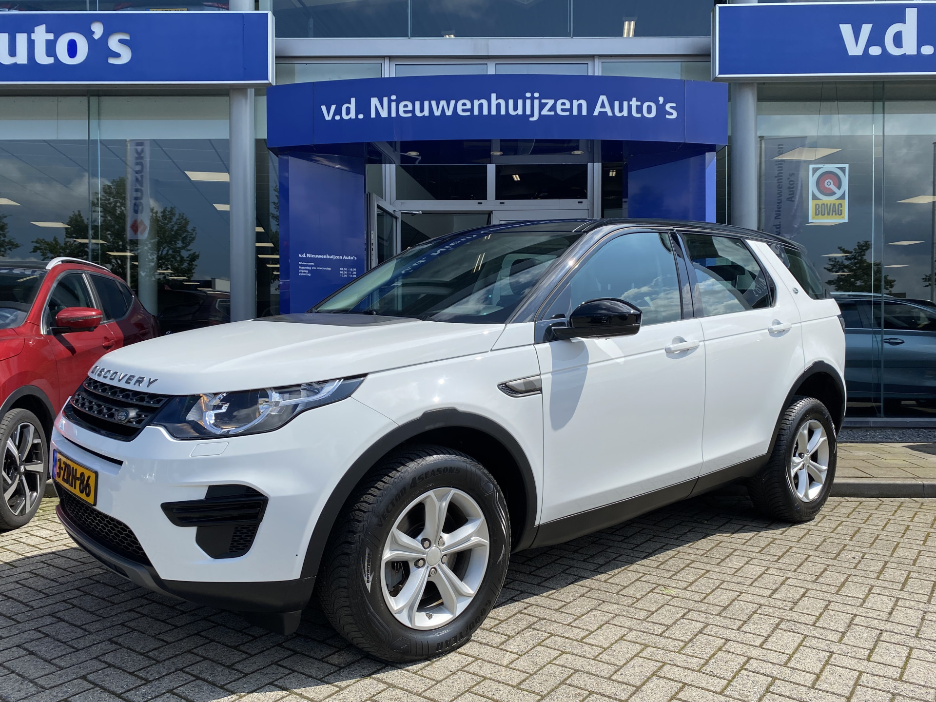 Land Rover Discovery Sport 2.2 TD4 4WD SE Info Bas: 0492-588982 Info Bas: 0492-588982