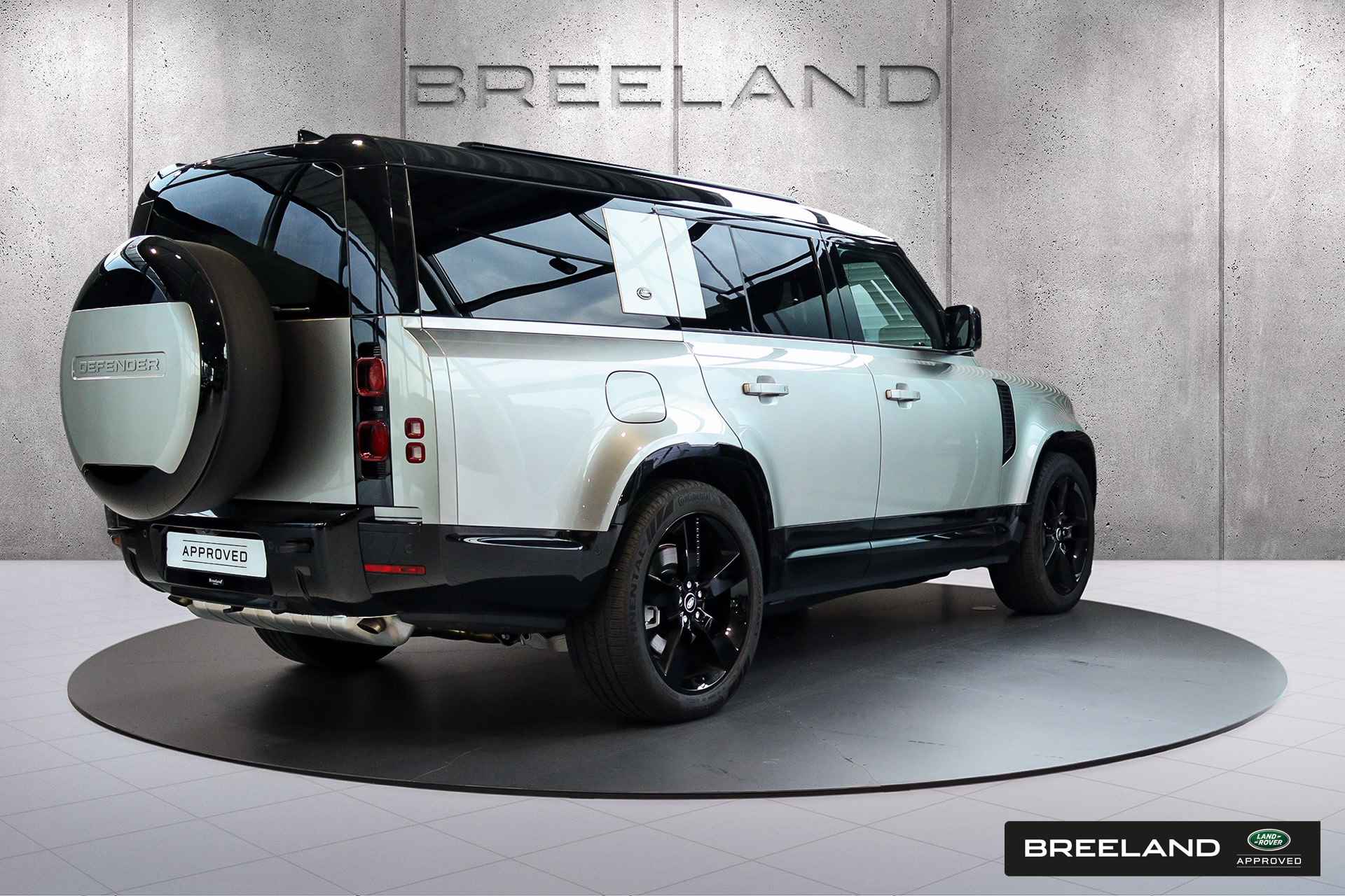 Land Rover Defender 130 3.0 P400 130 X-Dynamic SE | 8-stoelen! | 22" | NP: € 178.411 - 2/37