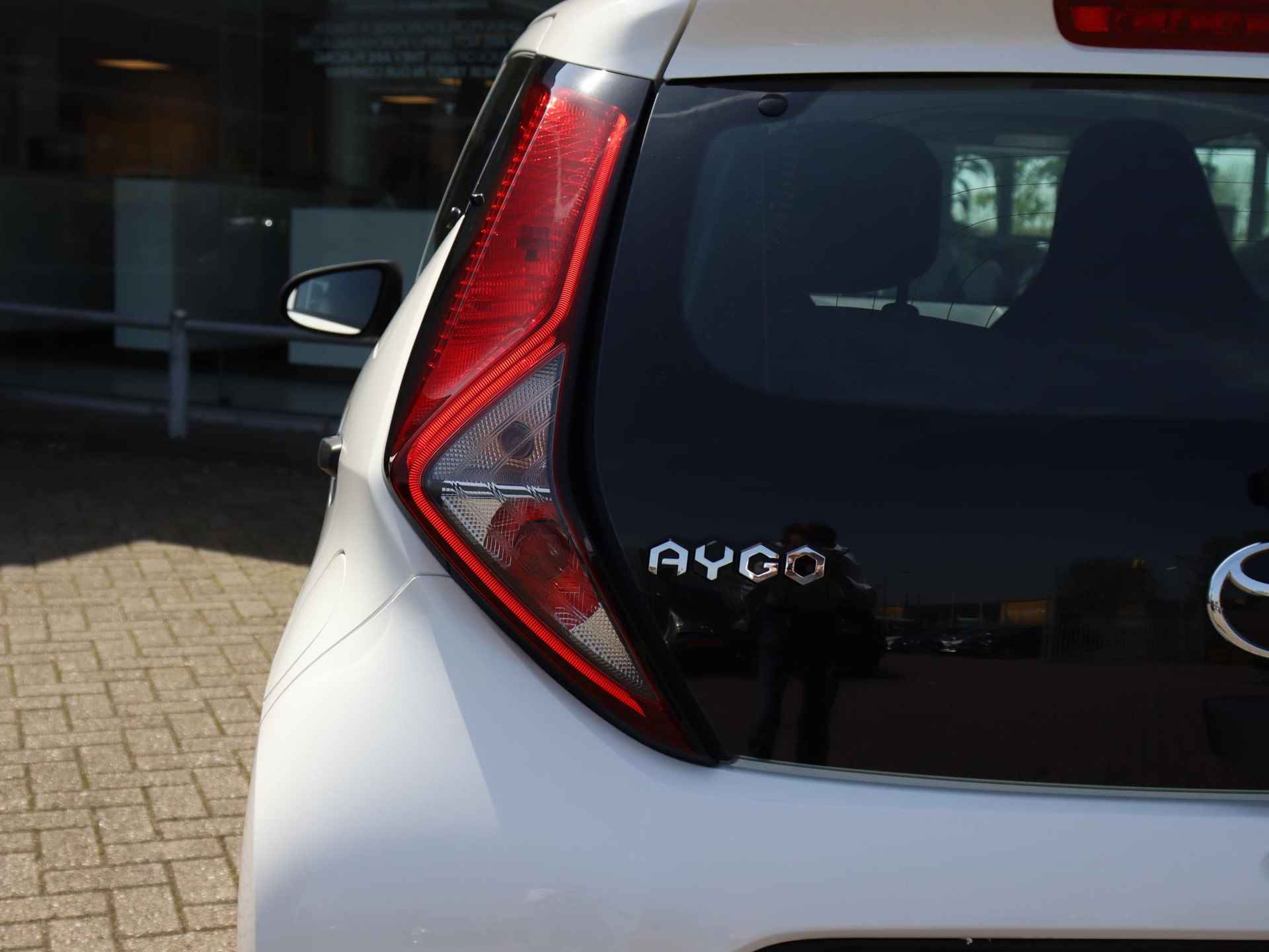 Toyota Aygo 1.0 VVT-i X-Fun, Airco, Lage Km, 1ste eigenaar - 25/26