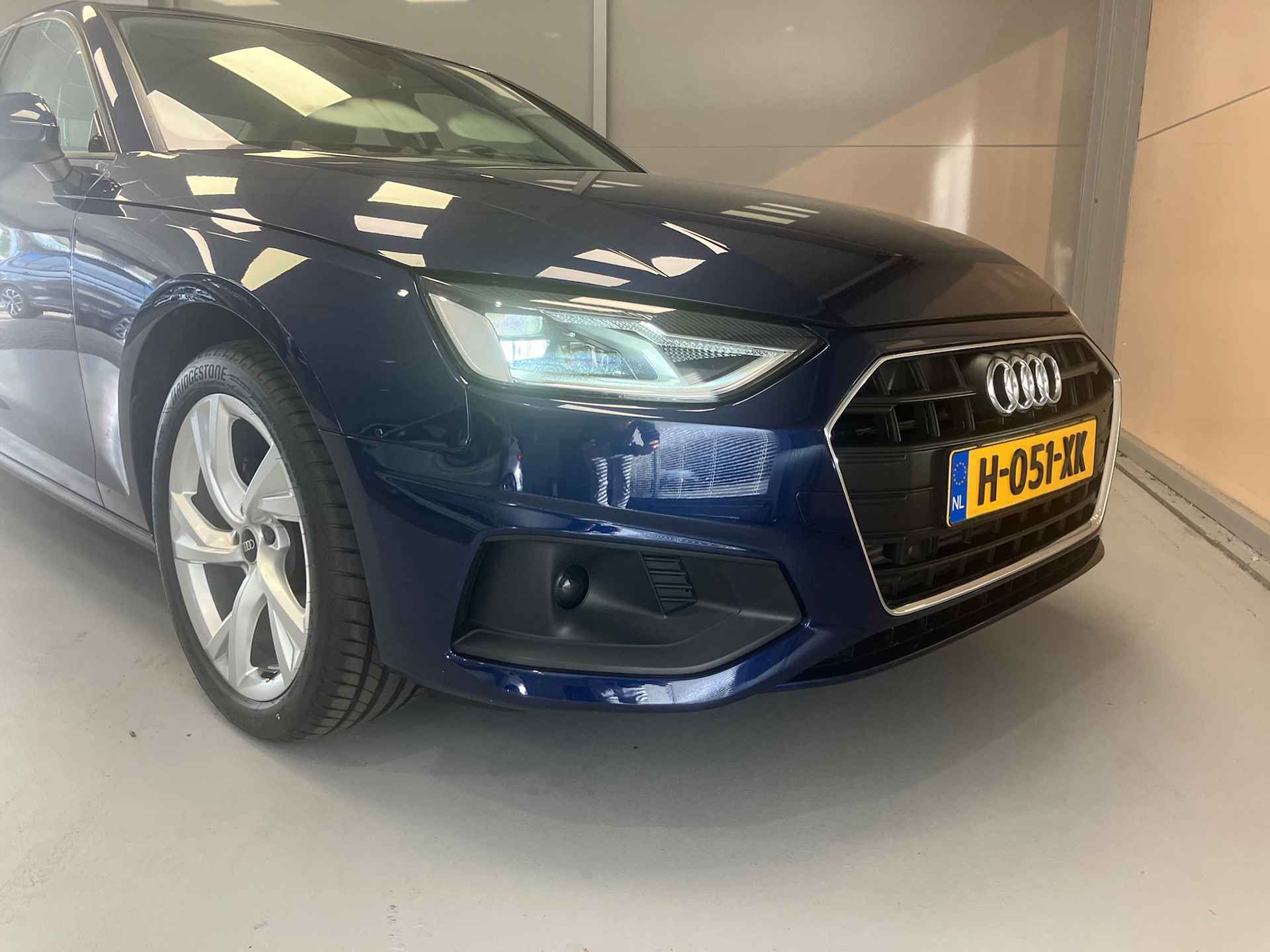 Audi A4 35 TFSI Pro Line | LED | AUTOMAAT | 18"LM velgen | Nederlandse Auto | NAP | - 15/35