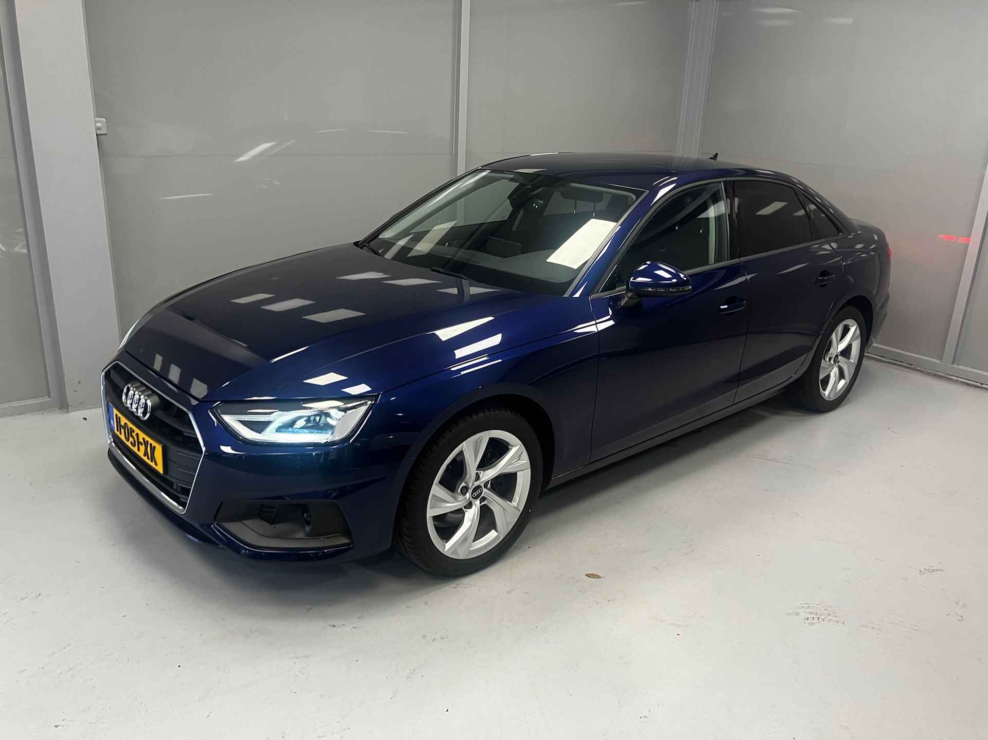 Audi A4 35 TFSI Pro Line | LED | | 18' Lichtmetalen velgen | Donker getint glas | NAP | - 3/44