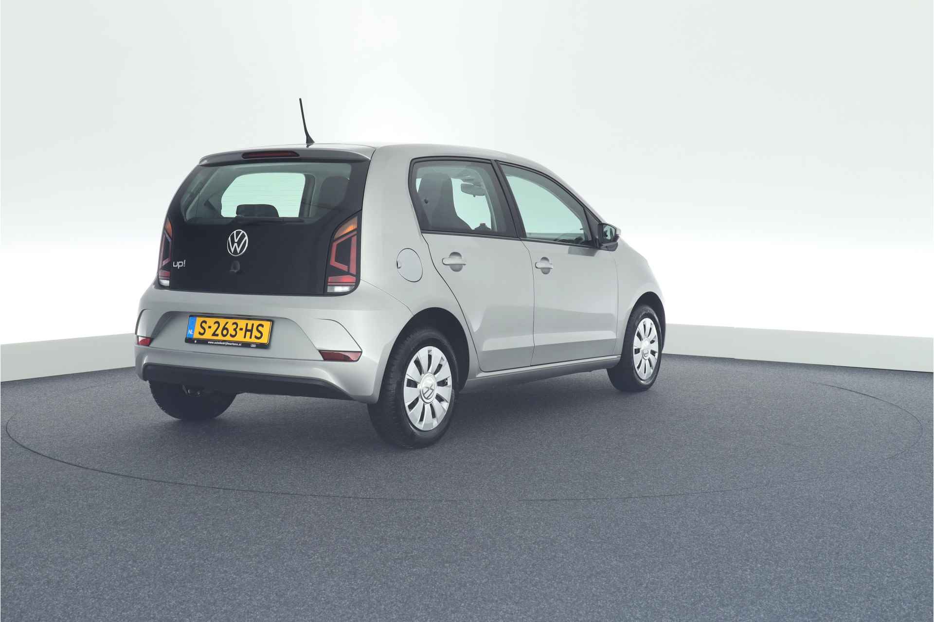 Volkswagen up! 1.0 66pk Airco - 6/28