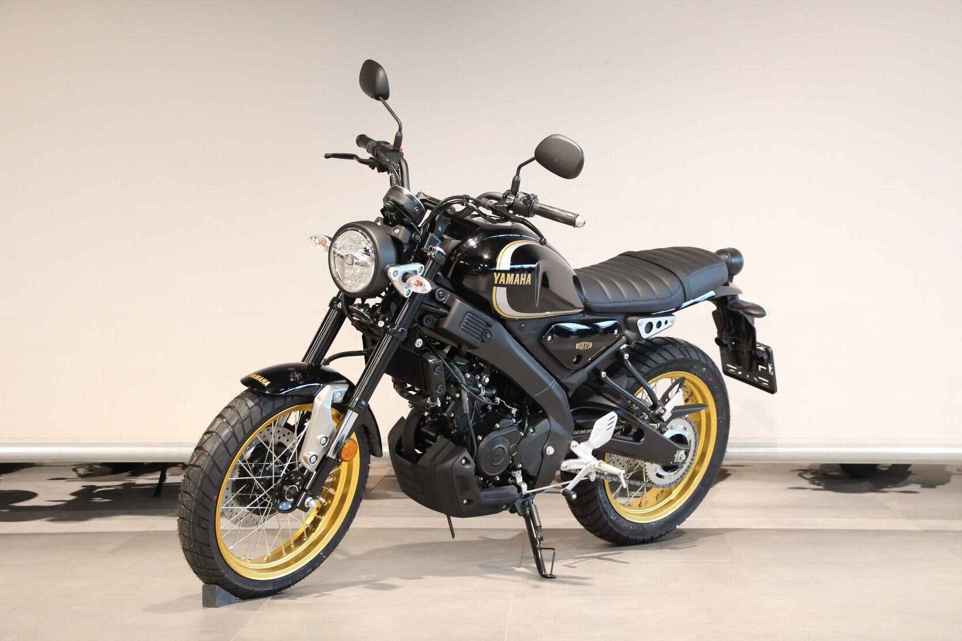 Yamaha XSR 125 Legacy - 4/12